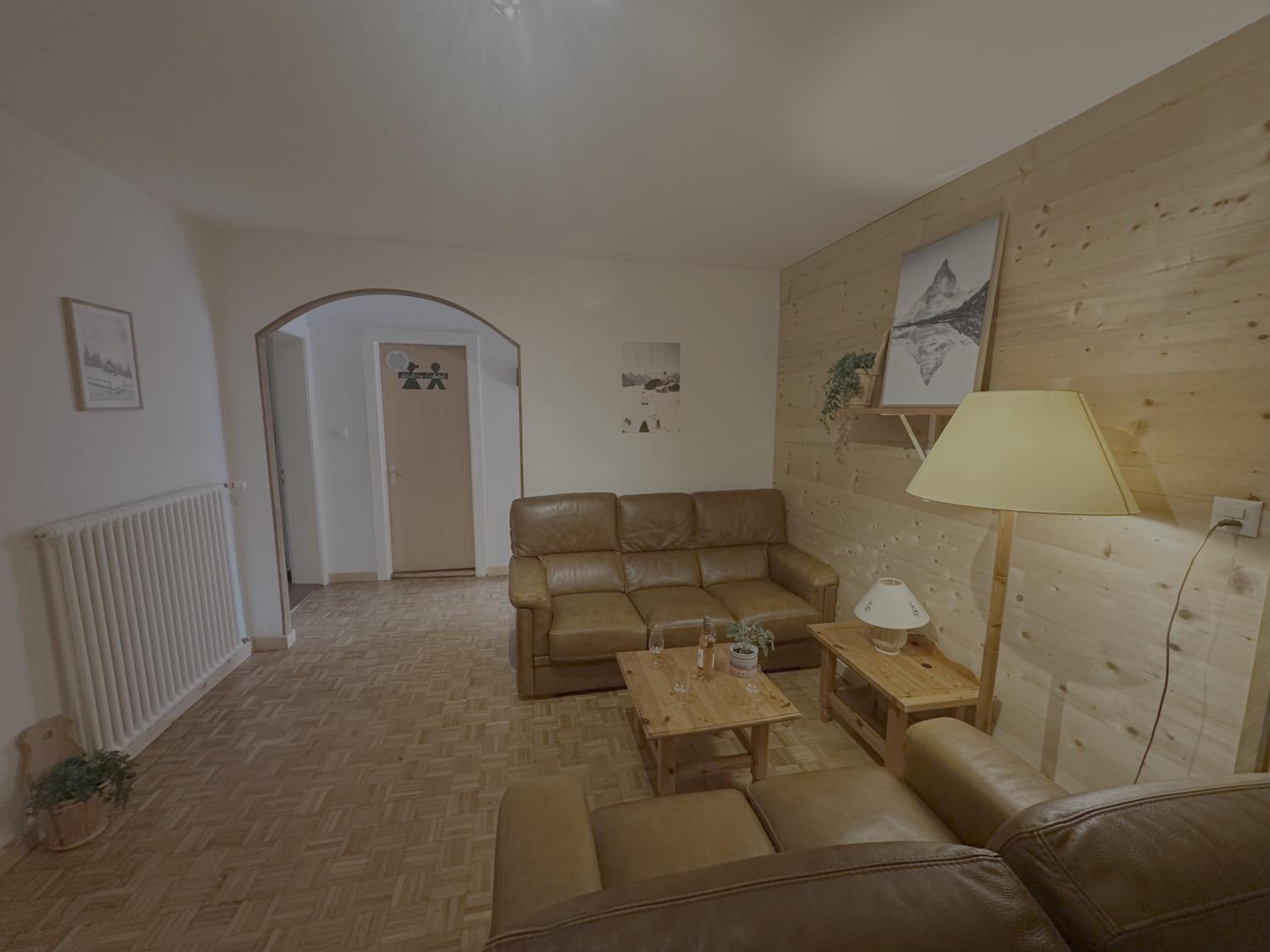 Five-Bedroom Apartment photo 2