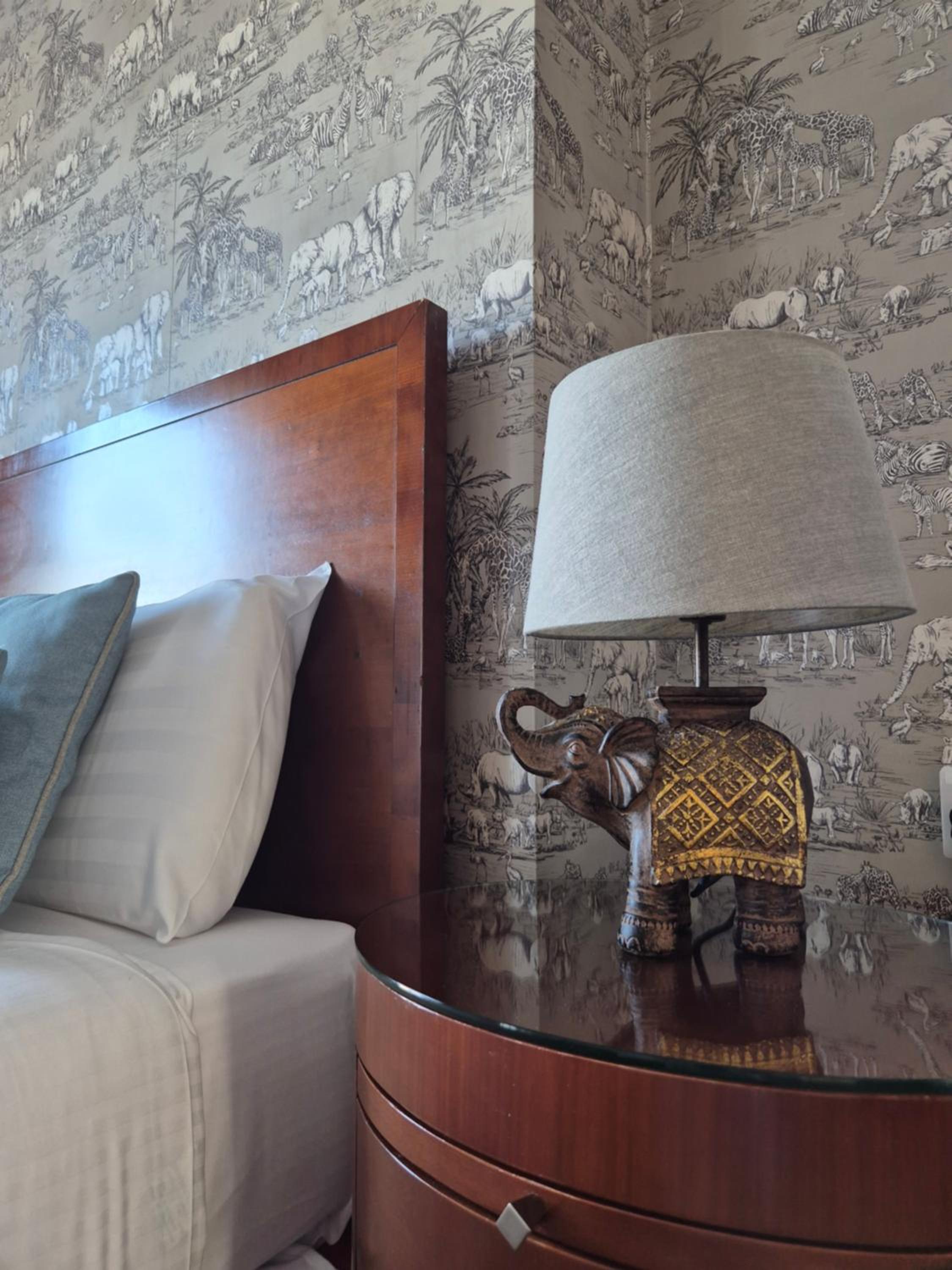 Deluxe Family Room - Photo 10