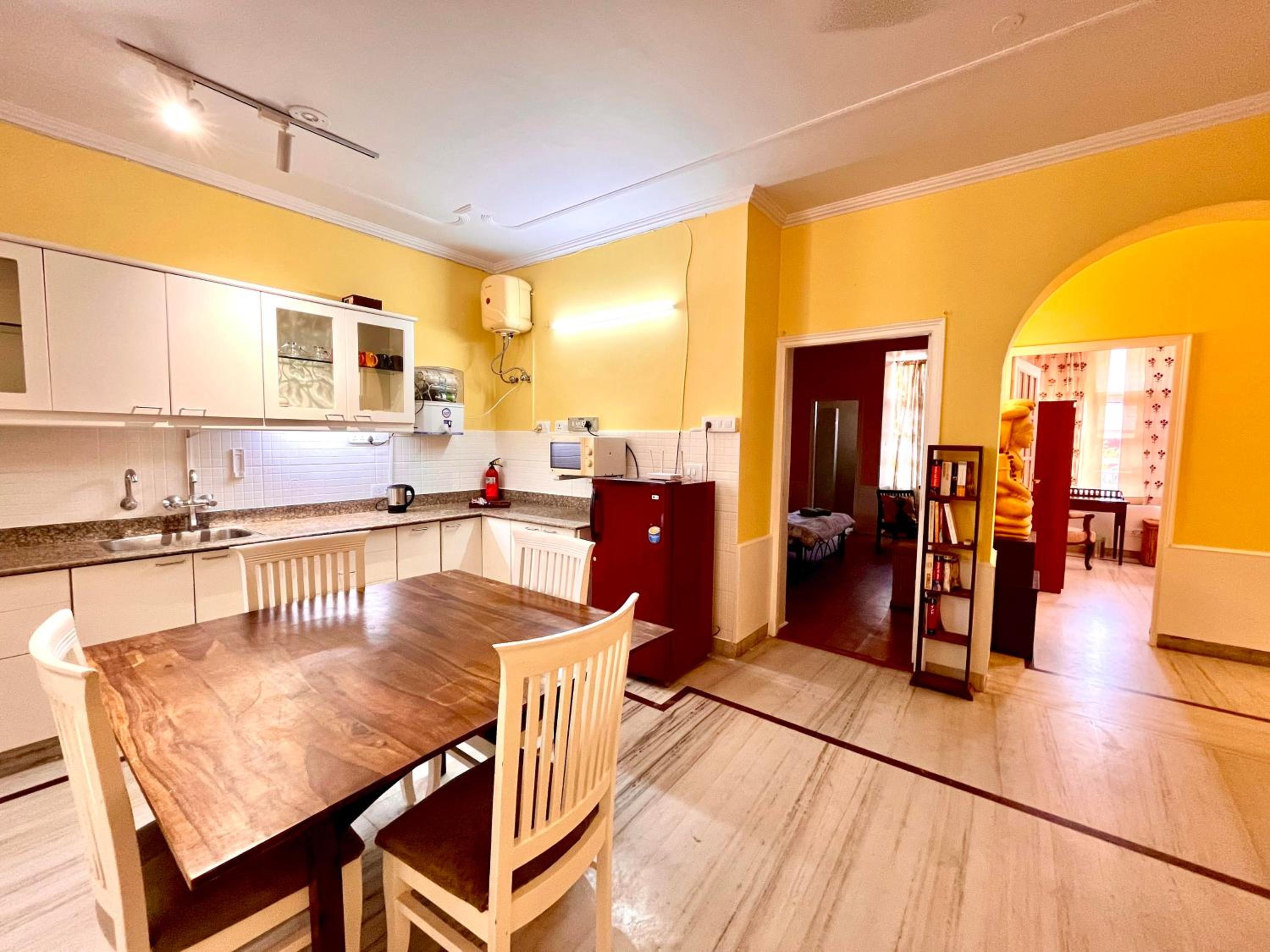 Three-Bedroom Apartment - Photo 4