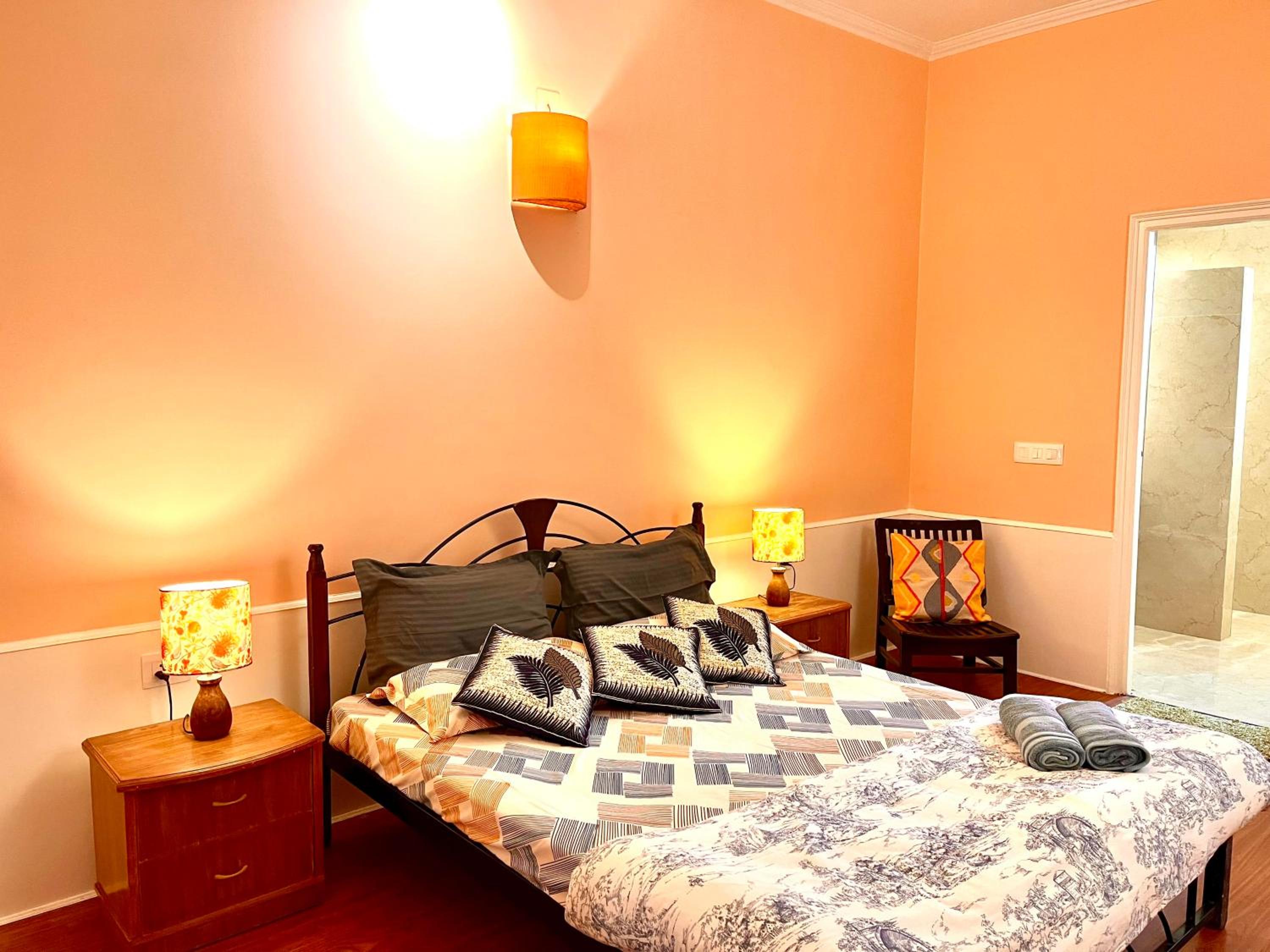 Three-Bedroom Apartment - Photo 16