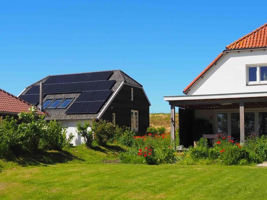 Villa photo 2
