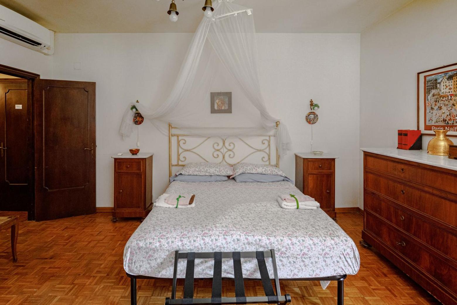 Villa photo 1