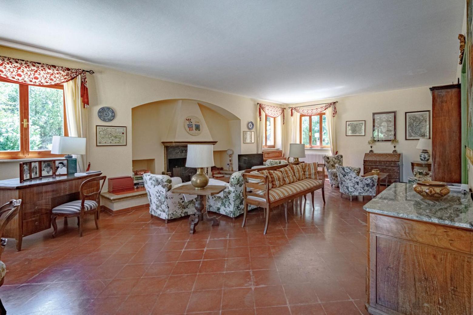Villa photo 3