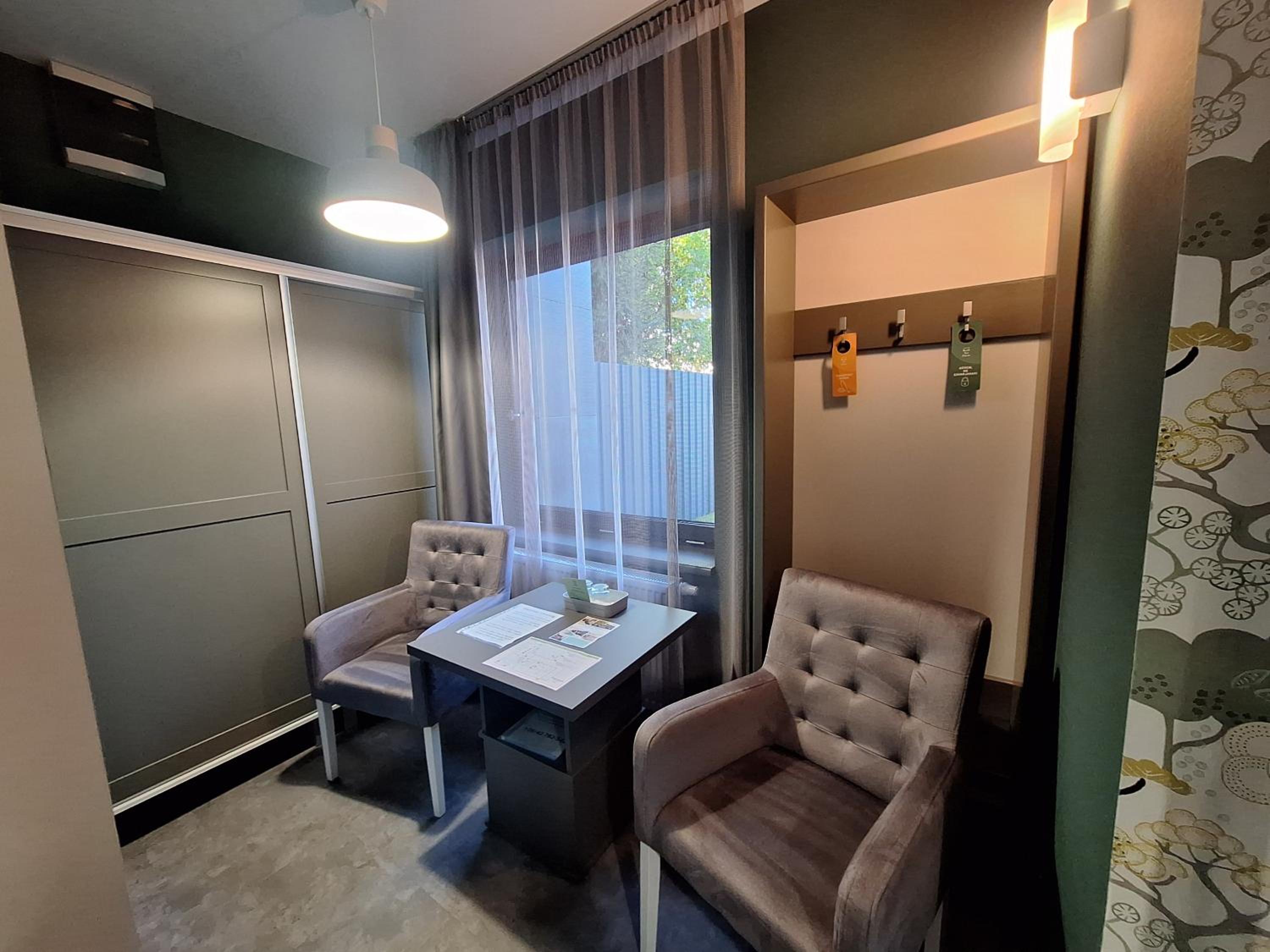 King Room - Disability Access photo 1