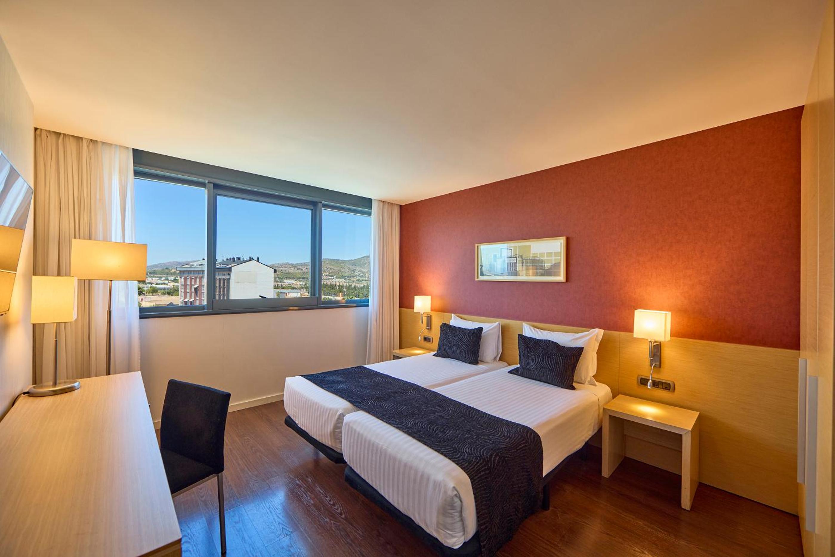 Twin Room - Photo 1