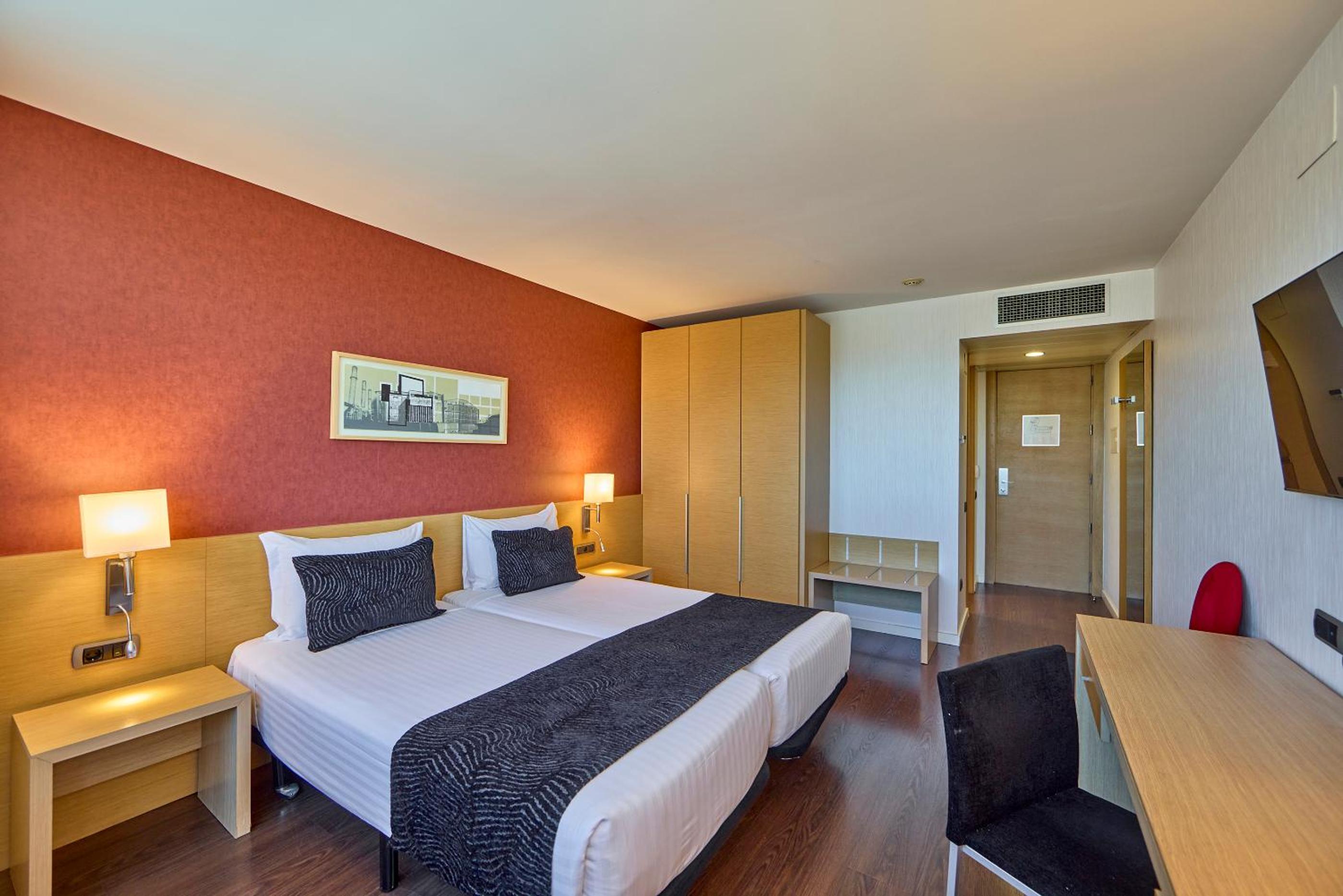 Twin Room - Photo 5