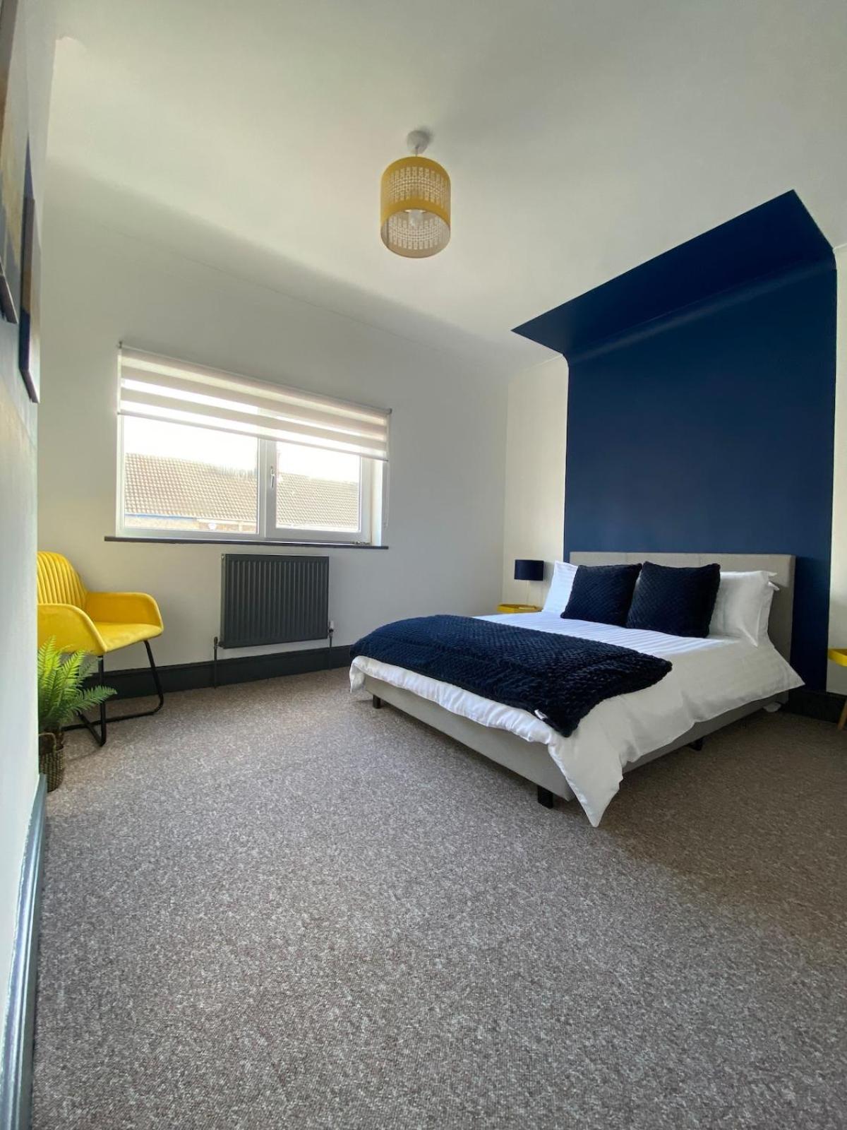 Apartment photo 1