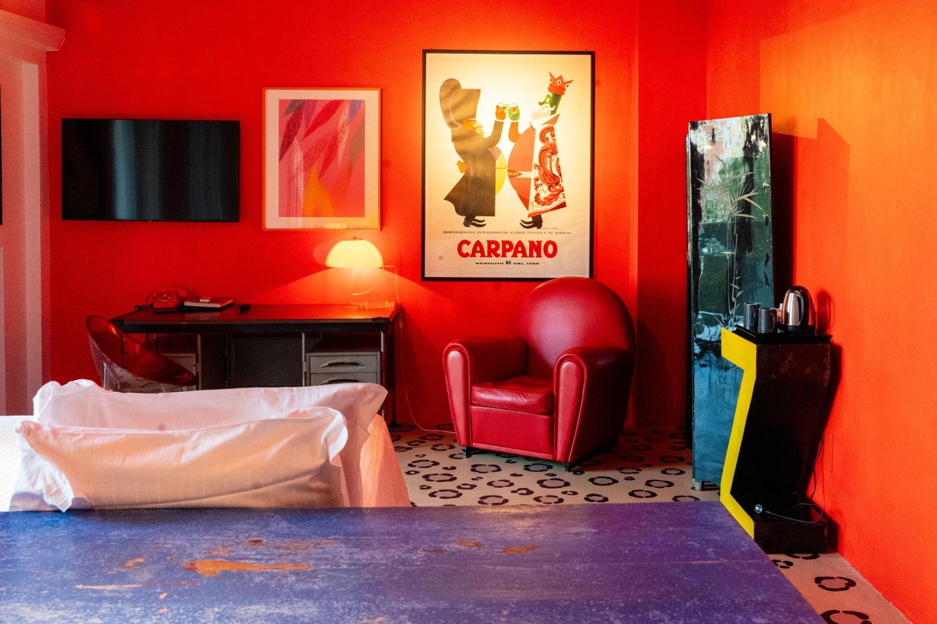 Deluxe Junior Suite photo 3