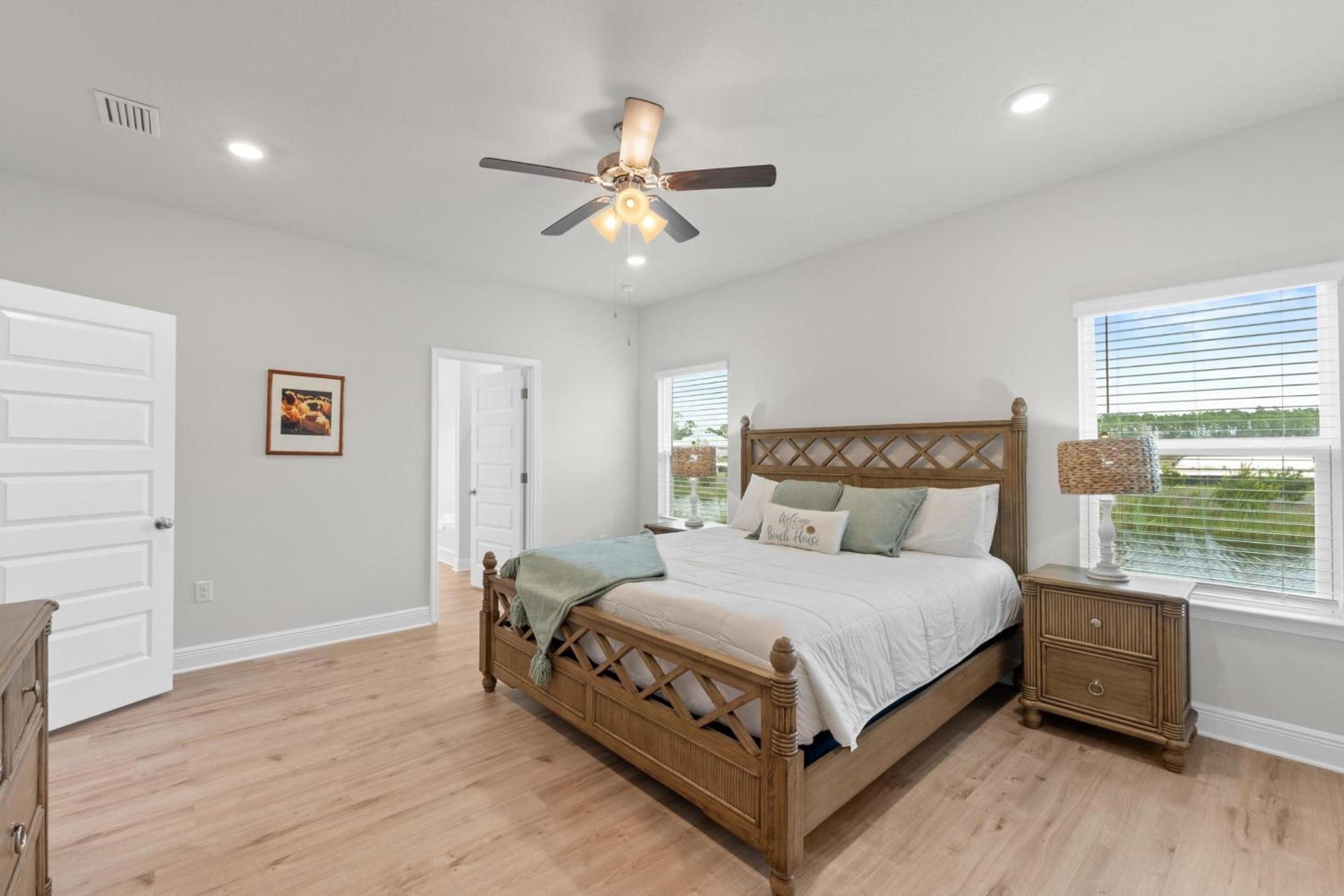 Four-Bedroom House photo 1