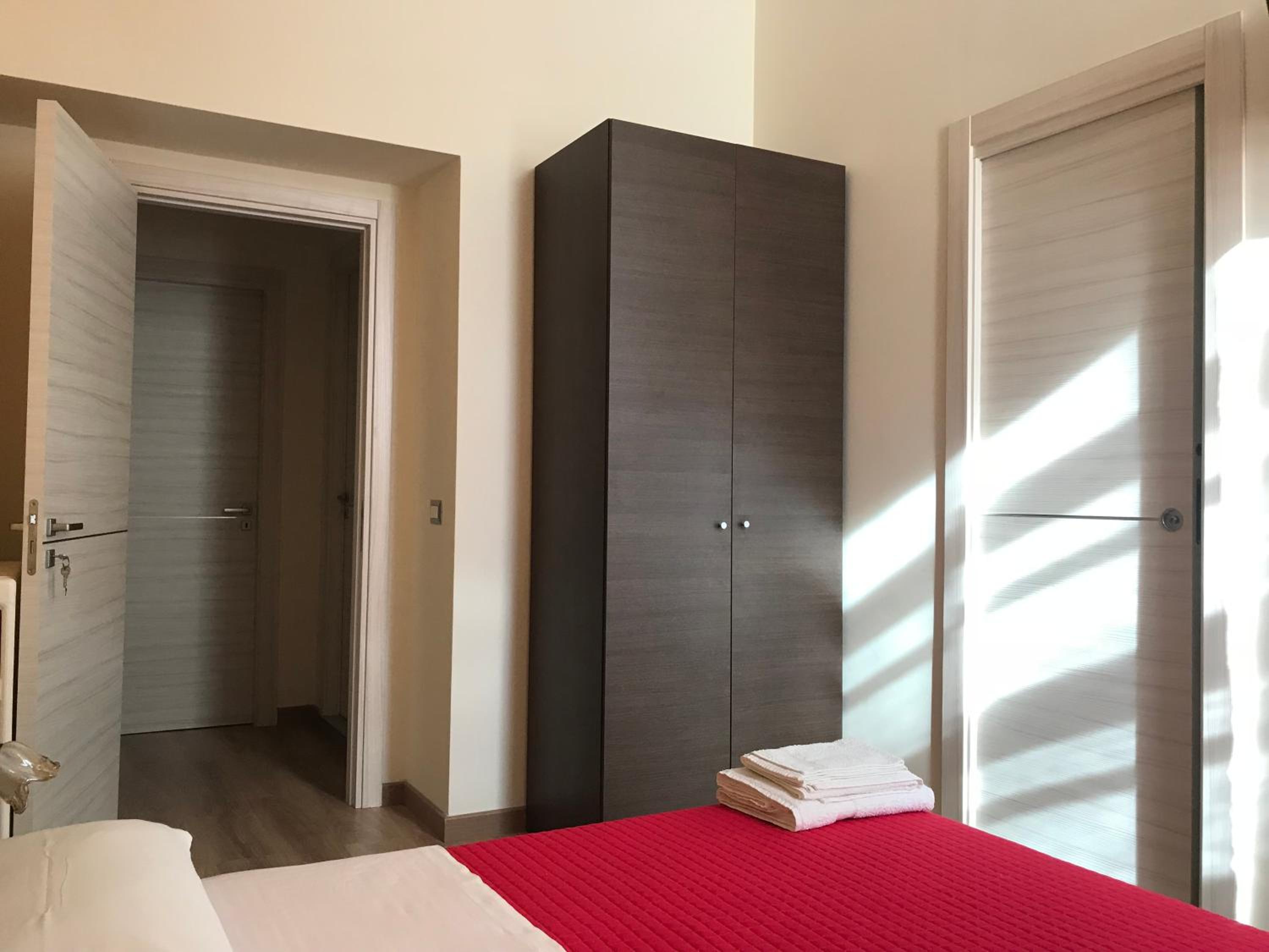 Double Room With Private Bathroom photo 1