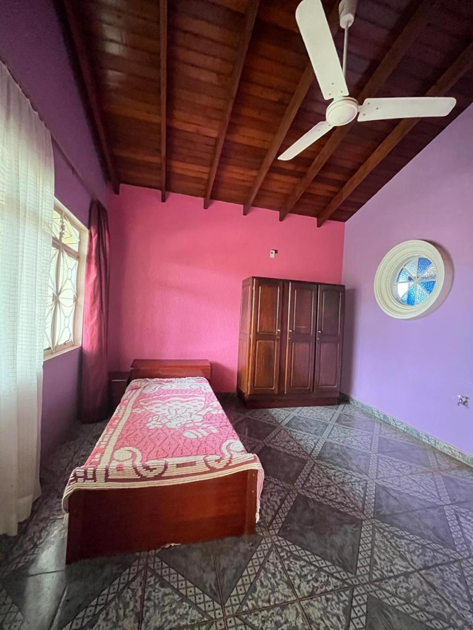 Standard Single Room With Shared Bathroom