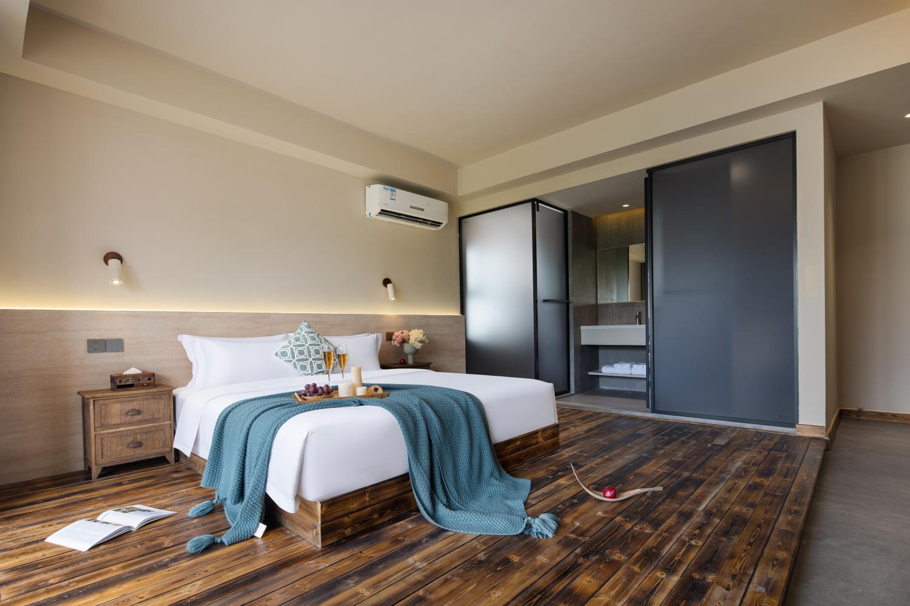 Queen Room With Garden View photo 2