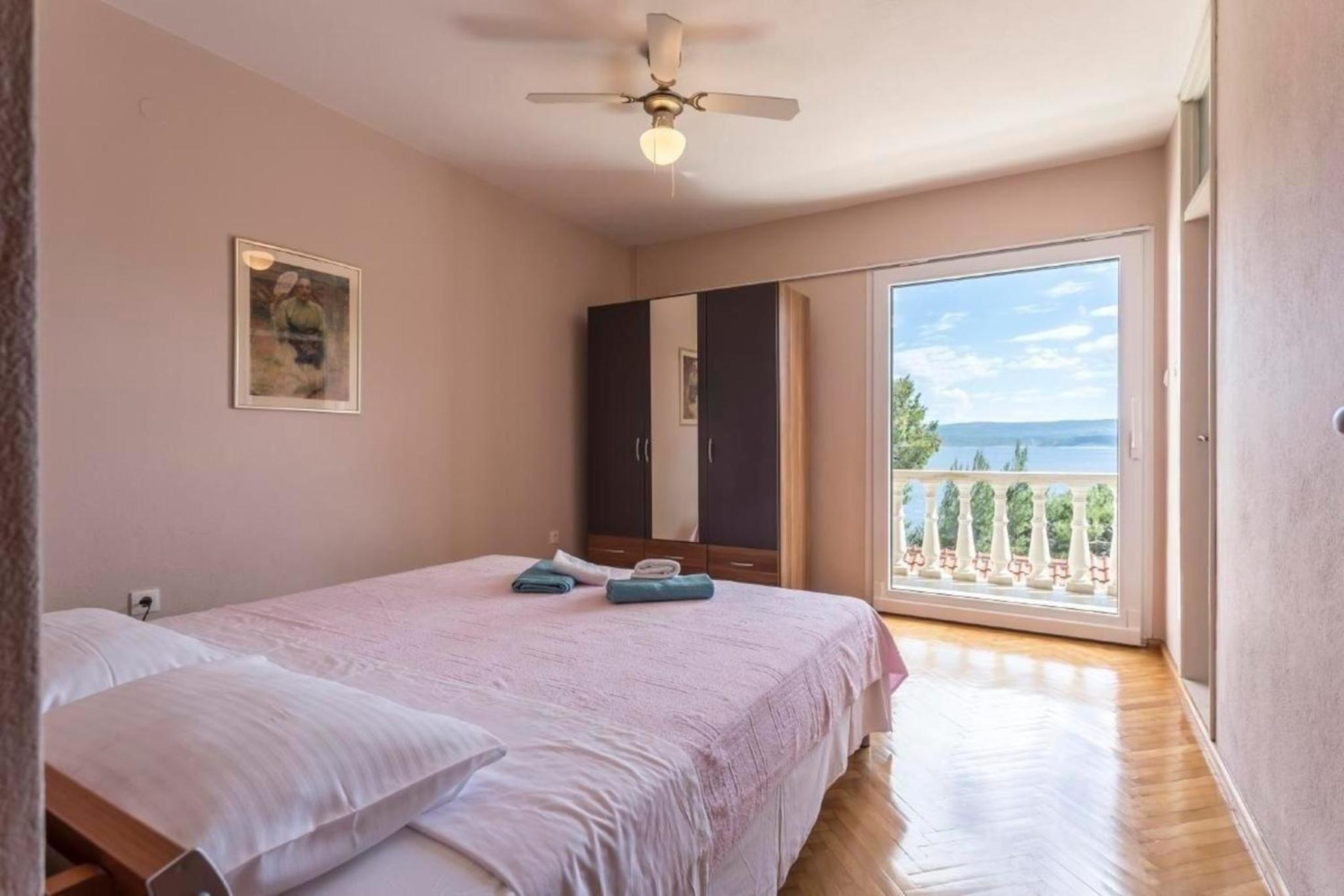 Four-Bedroom Vacation Home photo 2