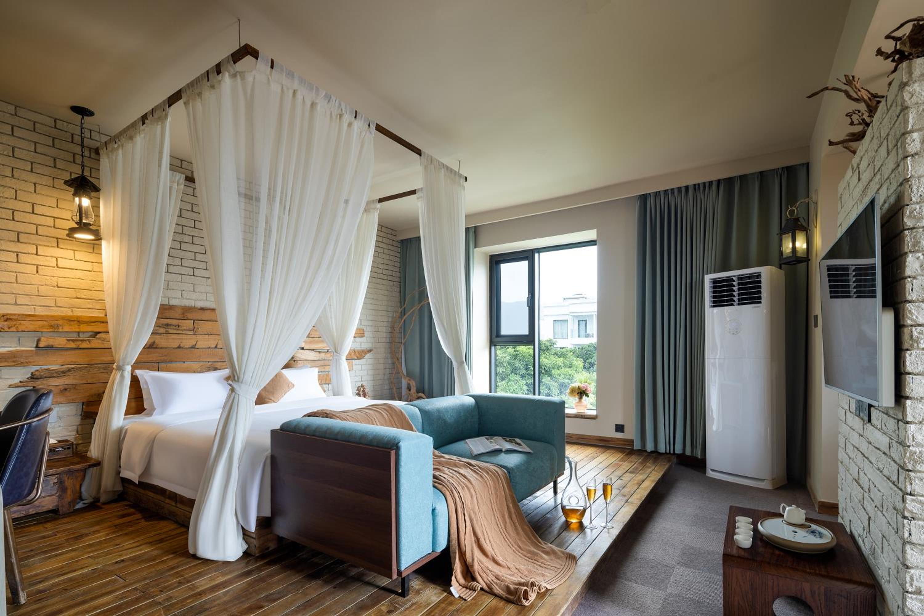 Double Room With Patio photo 2