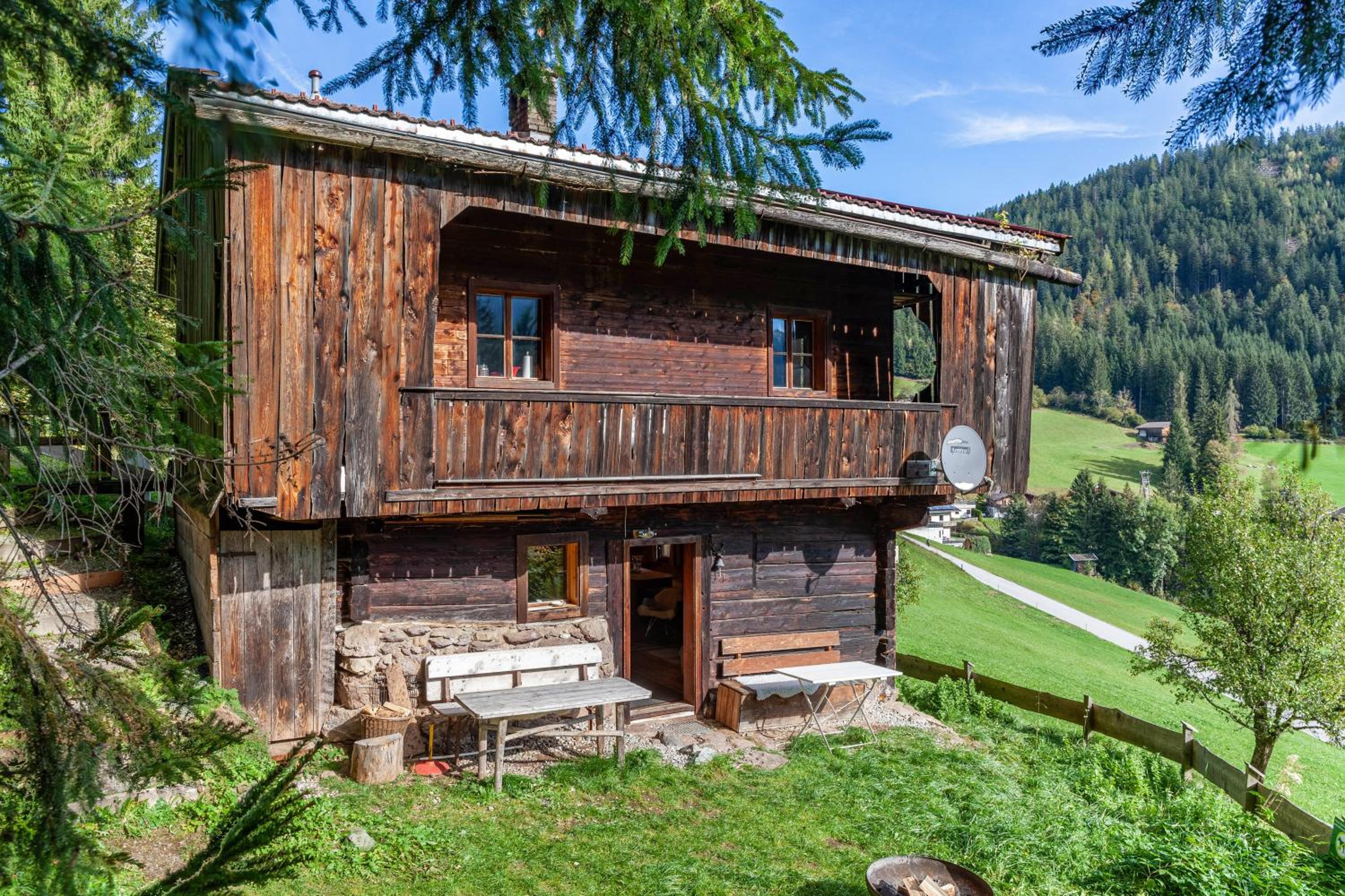 One-Bedroom Apartment with Garden View photo 2