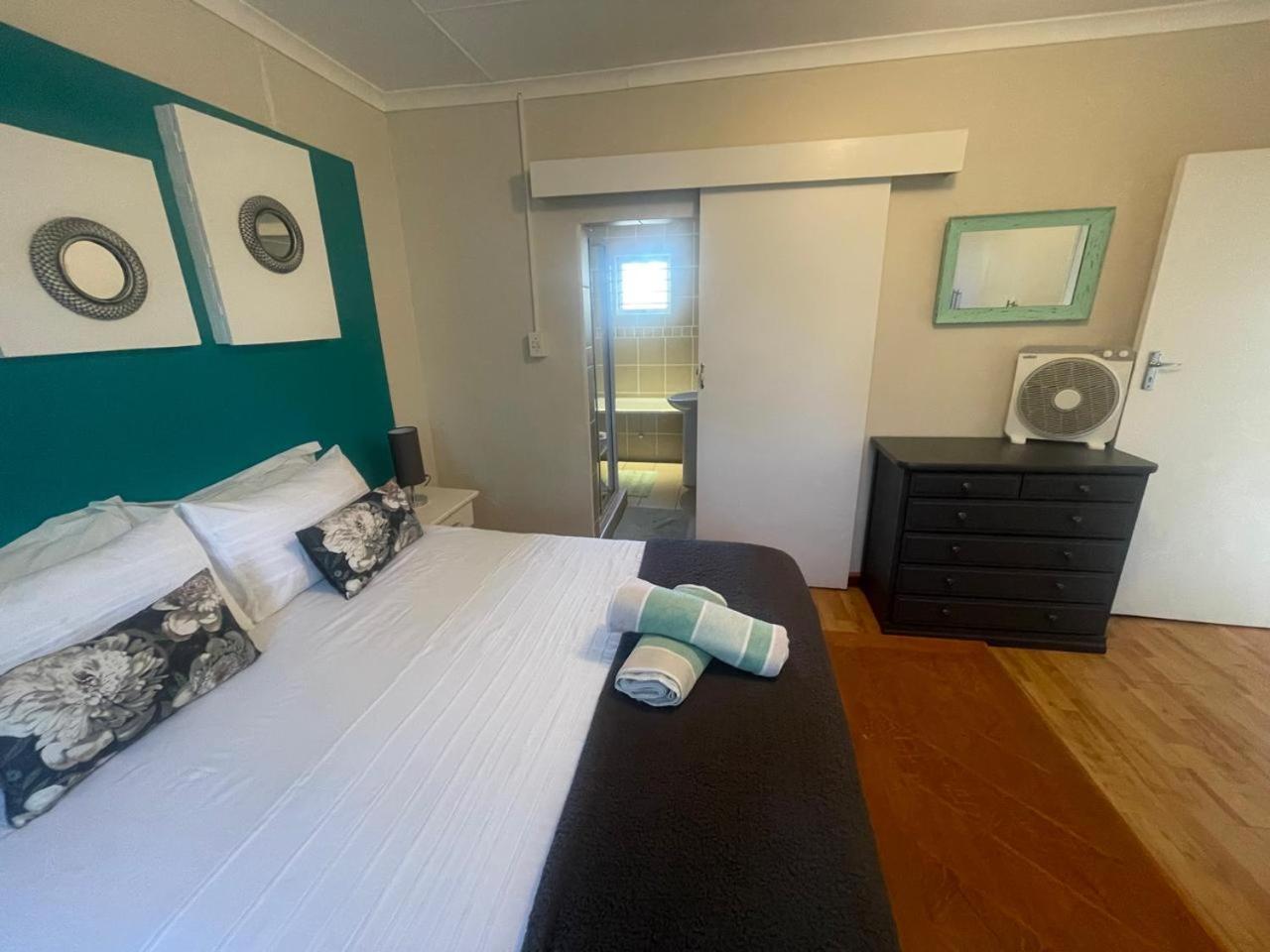 Double Room with Private Bathroom photo 1