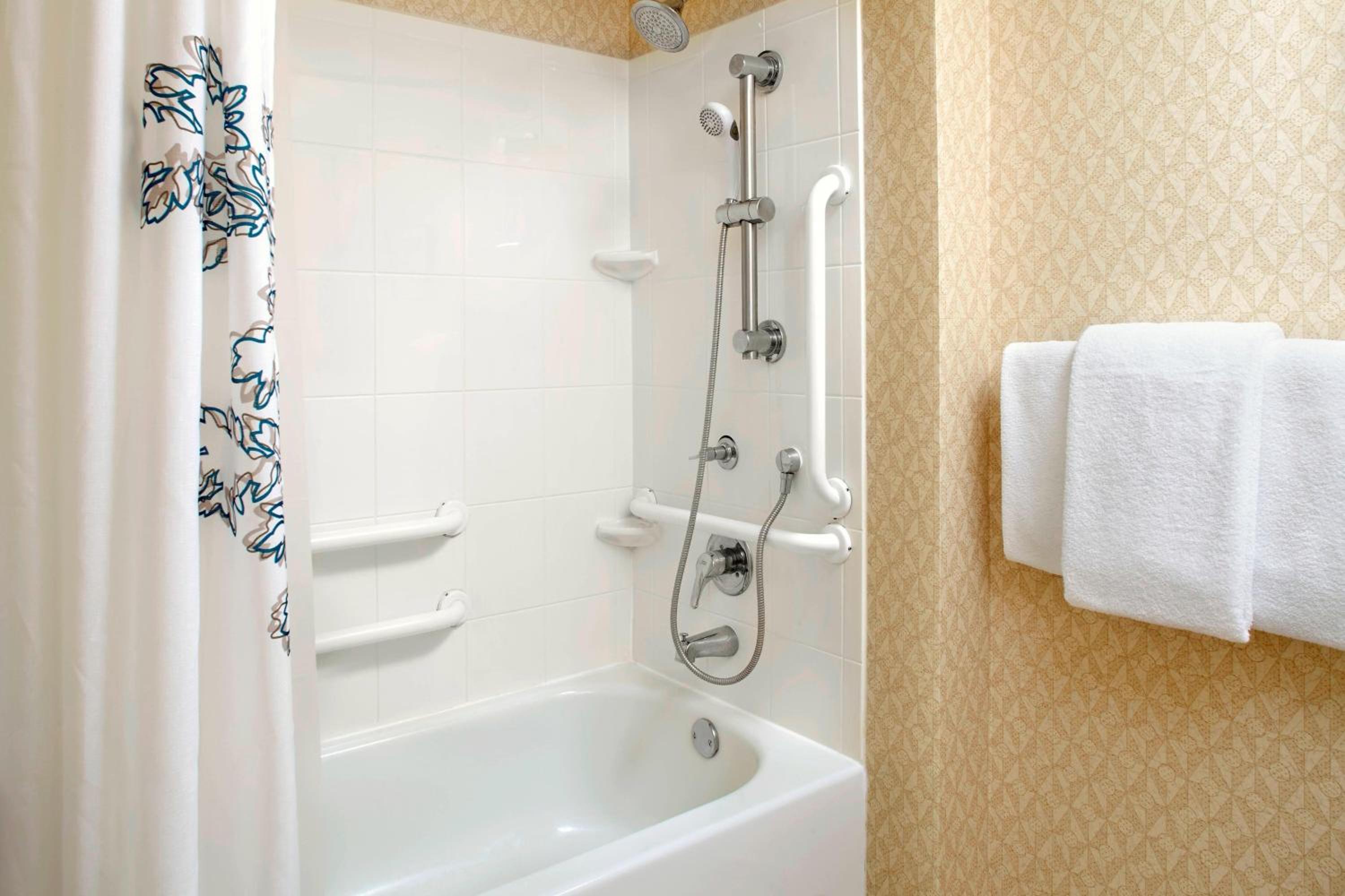 One Bedroom Suite  - Photo 5