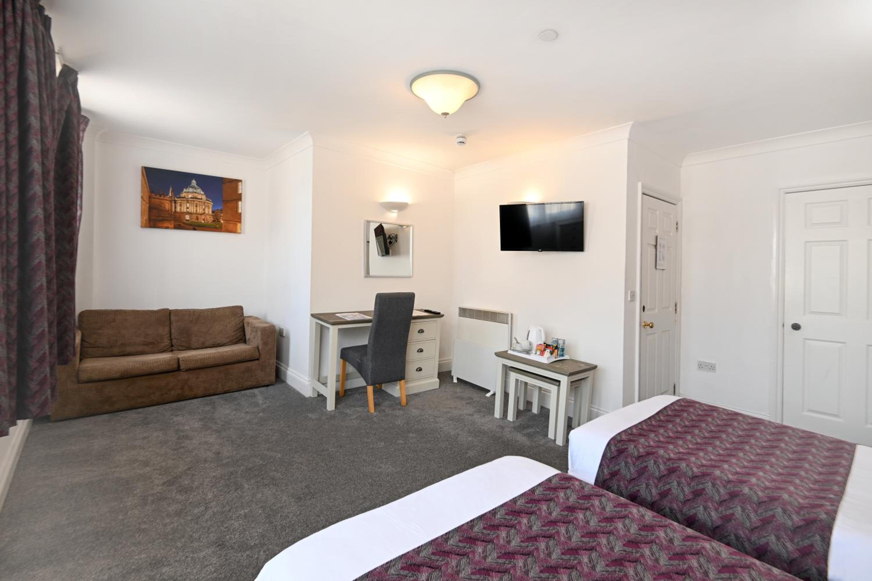 Deluxe Twin Room photo 1