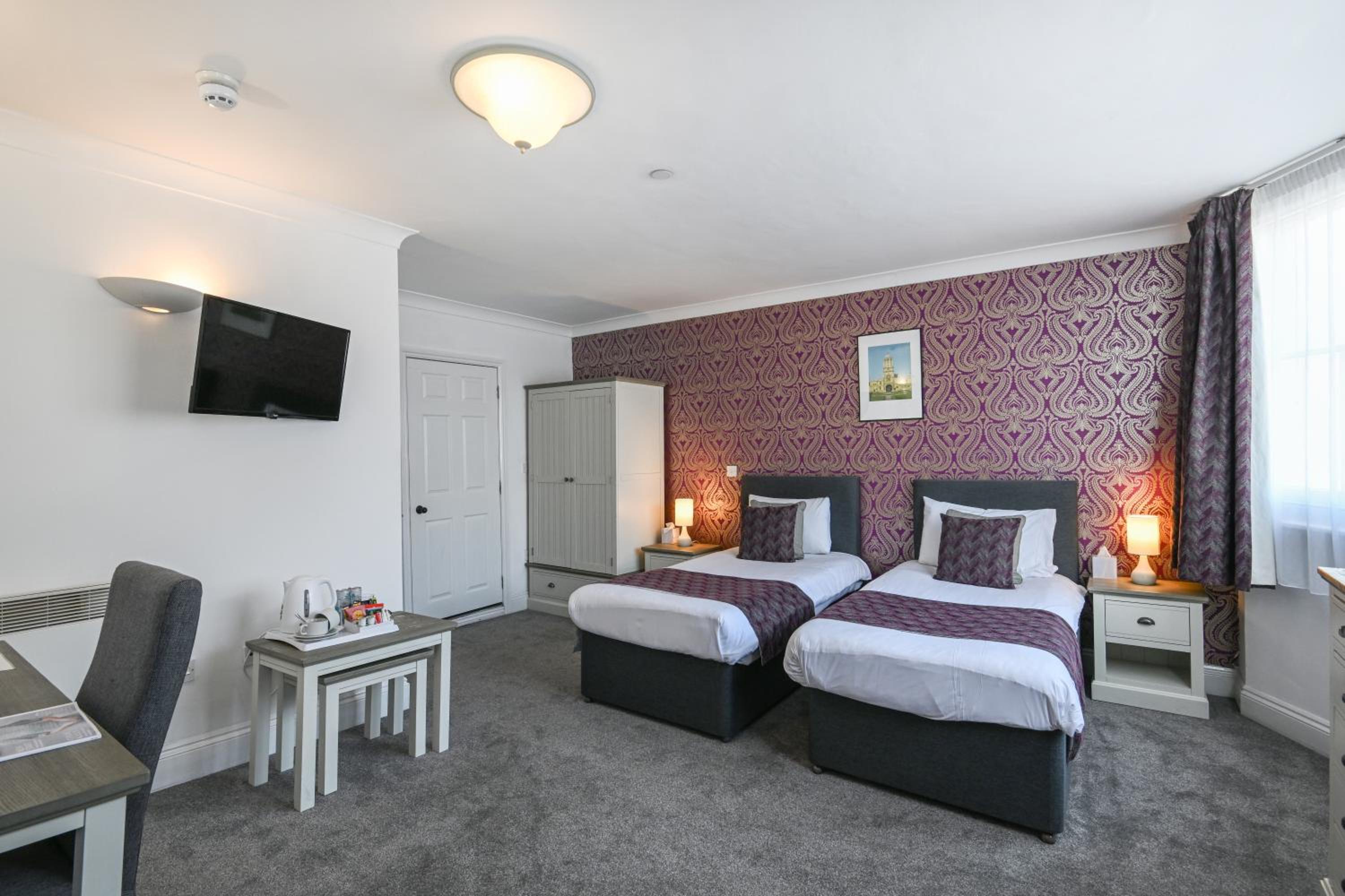 Deluxe Twin Room photo 3