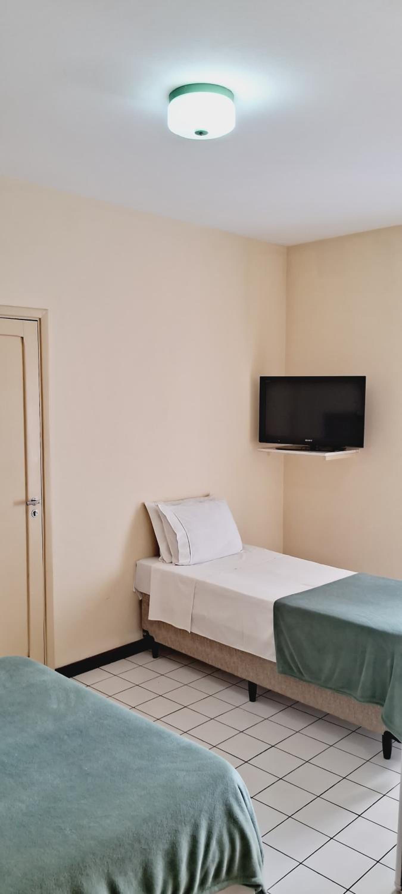 Single Room with Private Bathroom photo 3