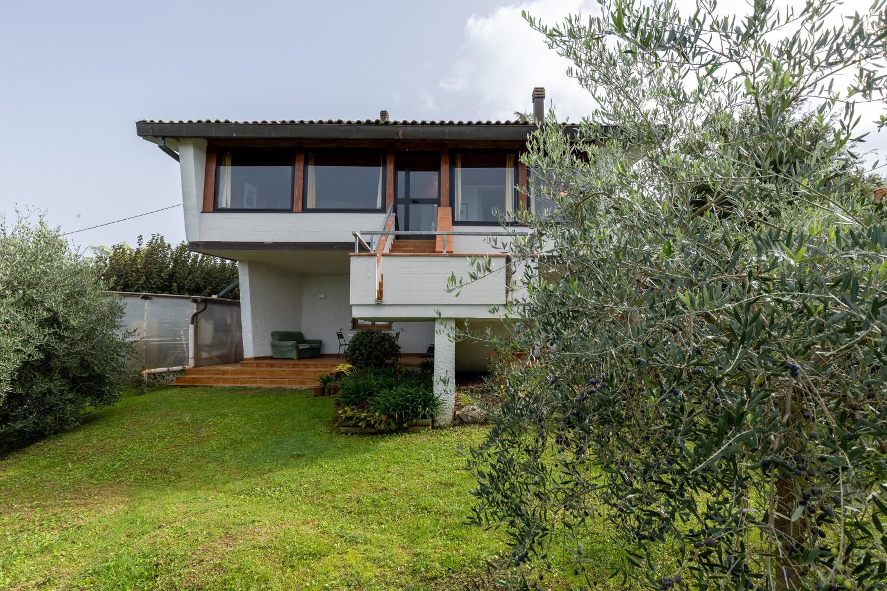 Villa photo 3