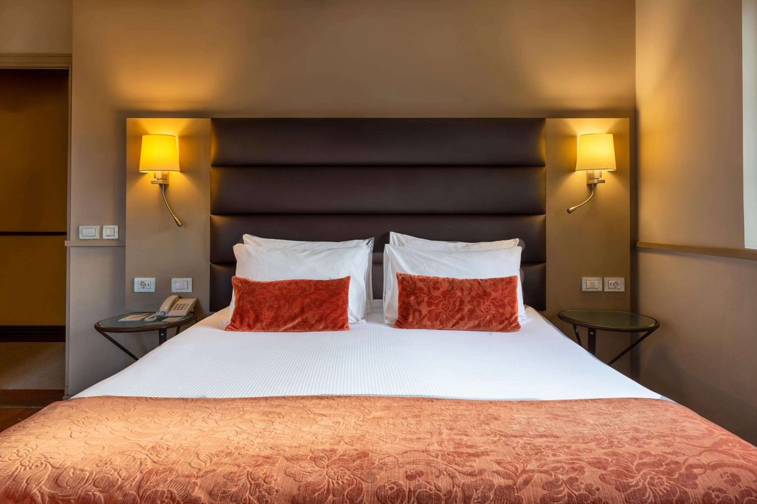 Double Room - Photo 4