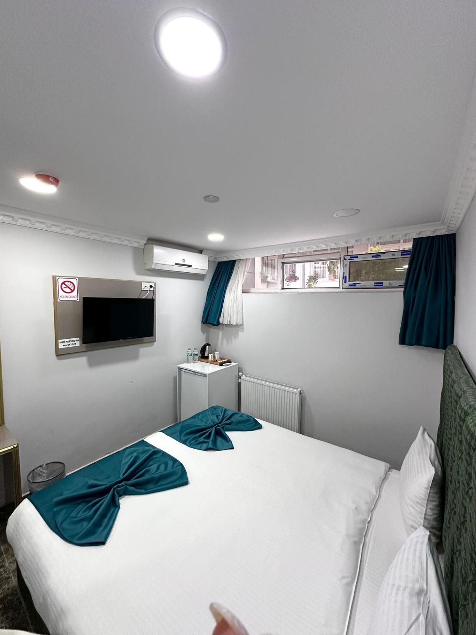 Economy Double or Twin Room photo 1