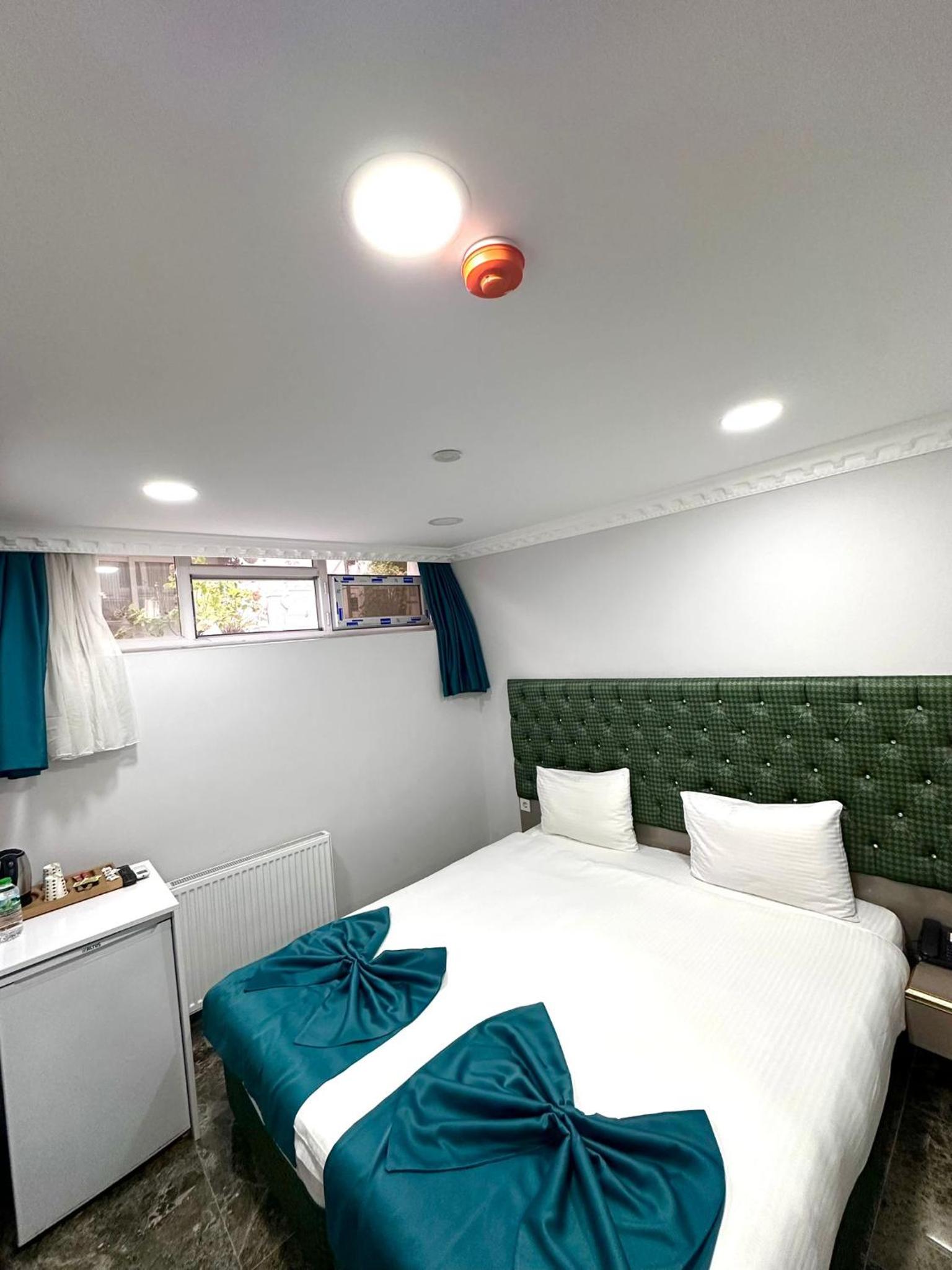 Economy Double or Twin Room photo 2