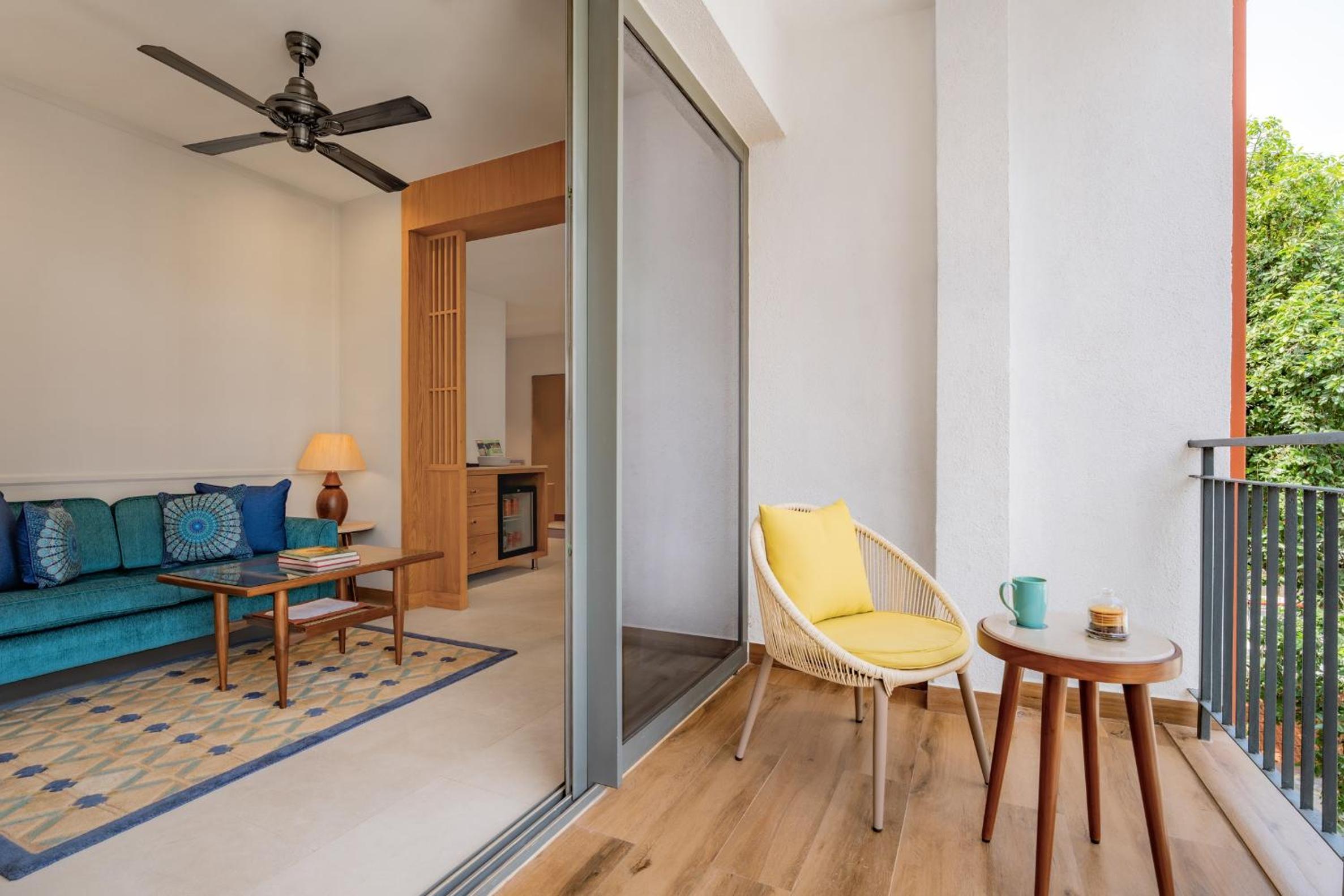 Studio with Pool View – 10% off on Food & Beverages with a-la-carte selection