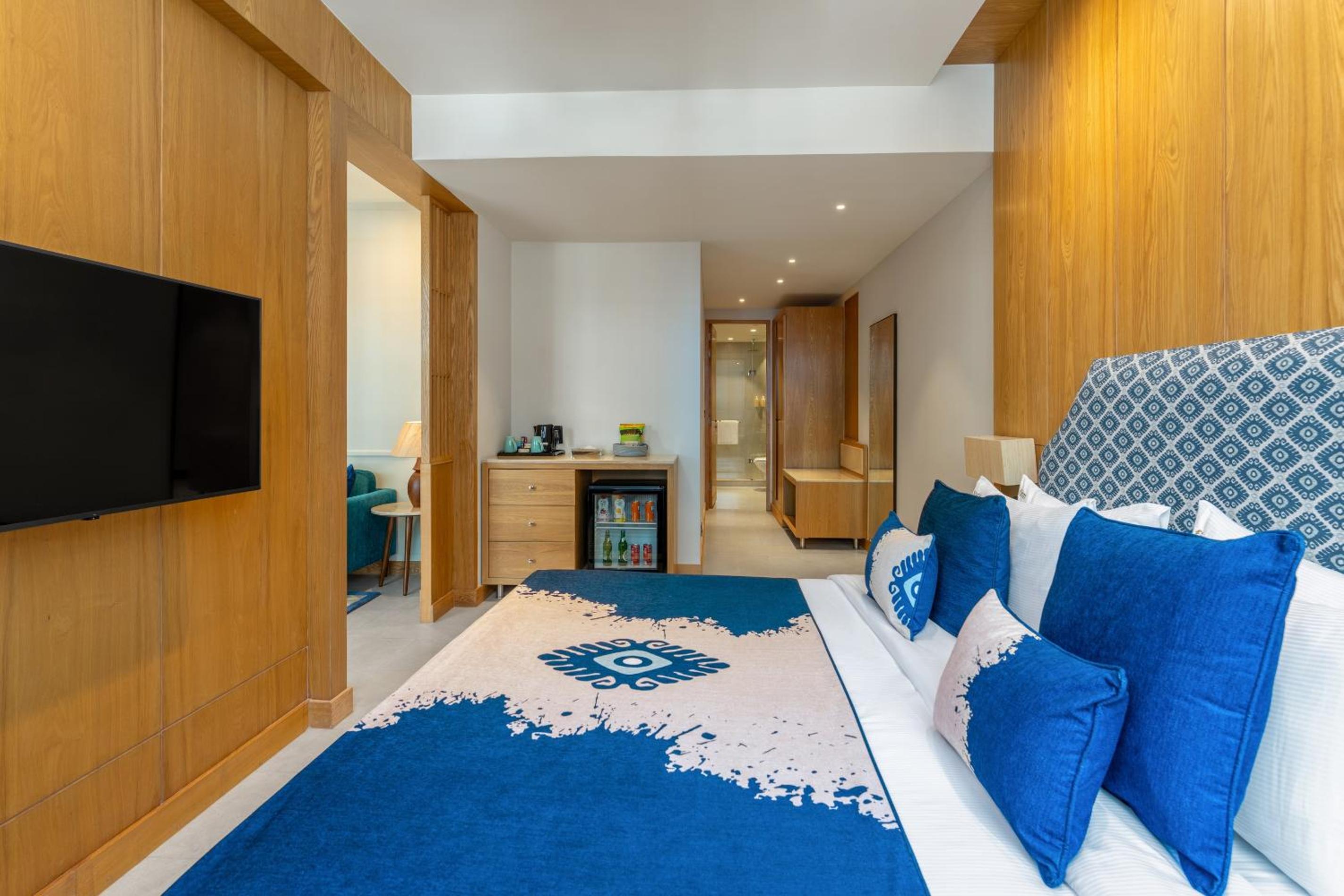 Studio with Pool View – 10% off on Food & Beverages with a-la-carte selection
