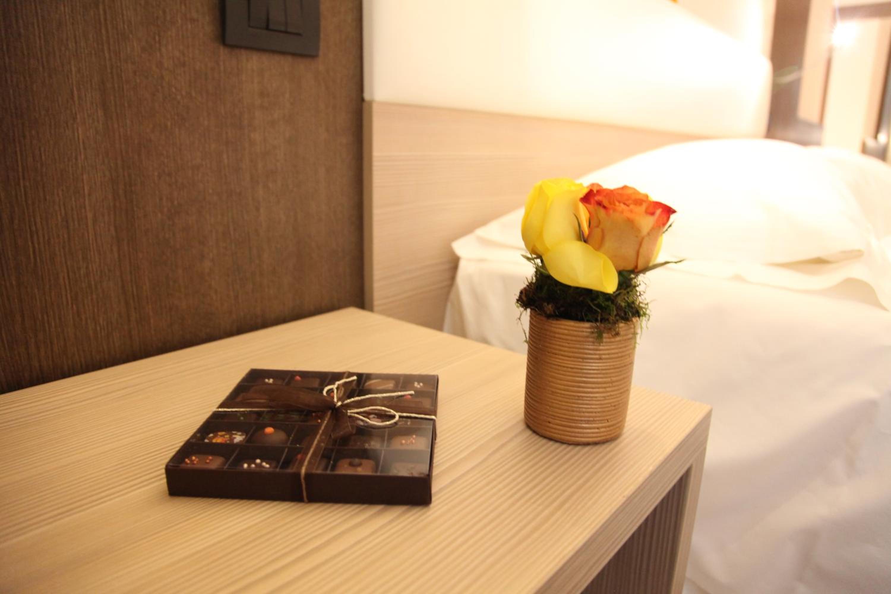 Suite thumbnail 5