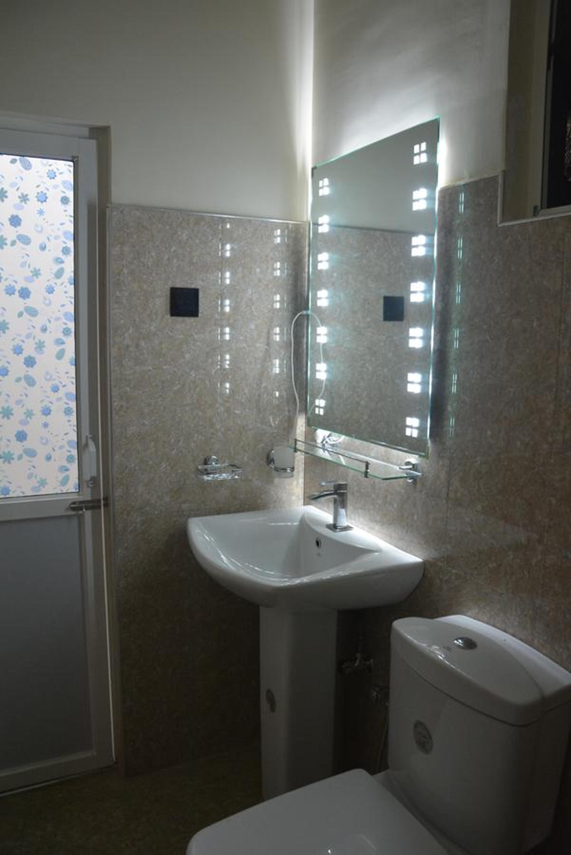 Budget Double Room photo 3