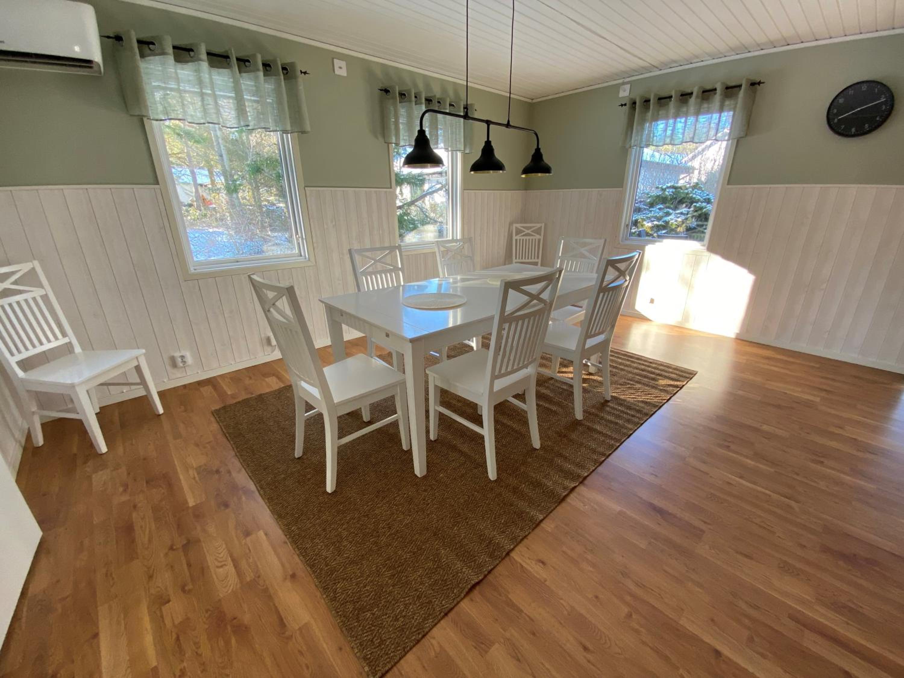 Villa photo 3