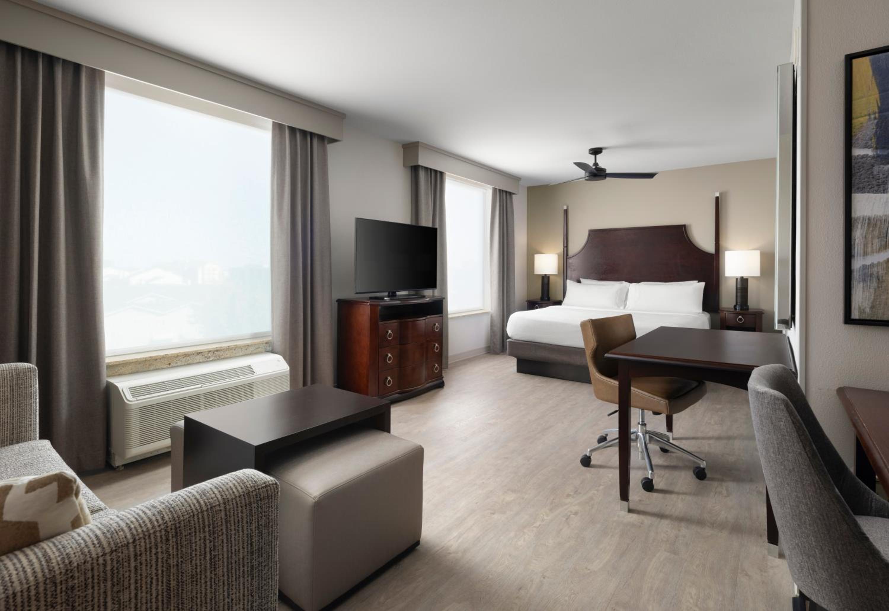 King Studio Suite - Non-Smoking - Photo 6