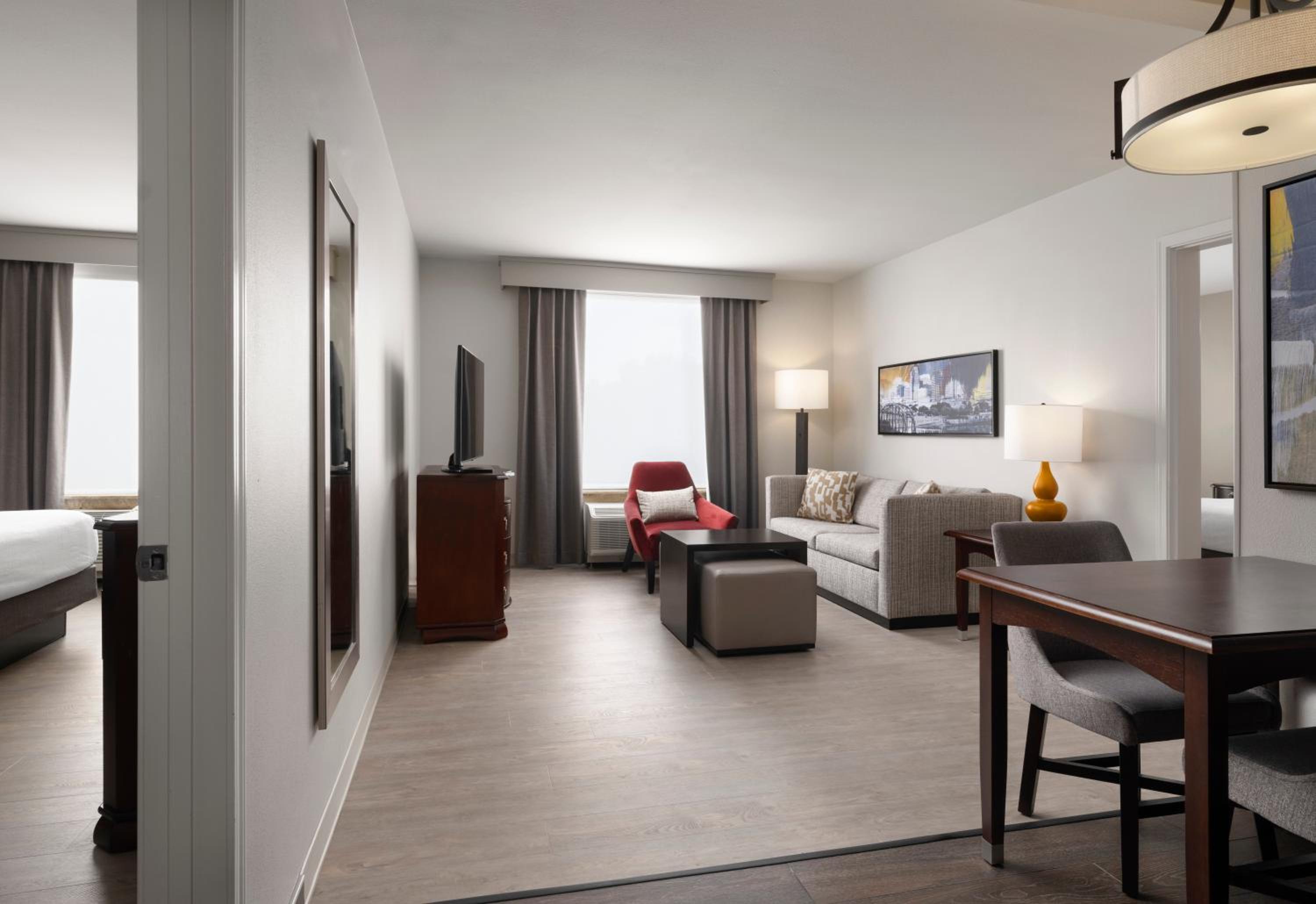 Two-Bedroom Suite - Non-Smoking - Photo 23