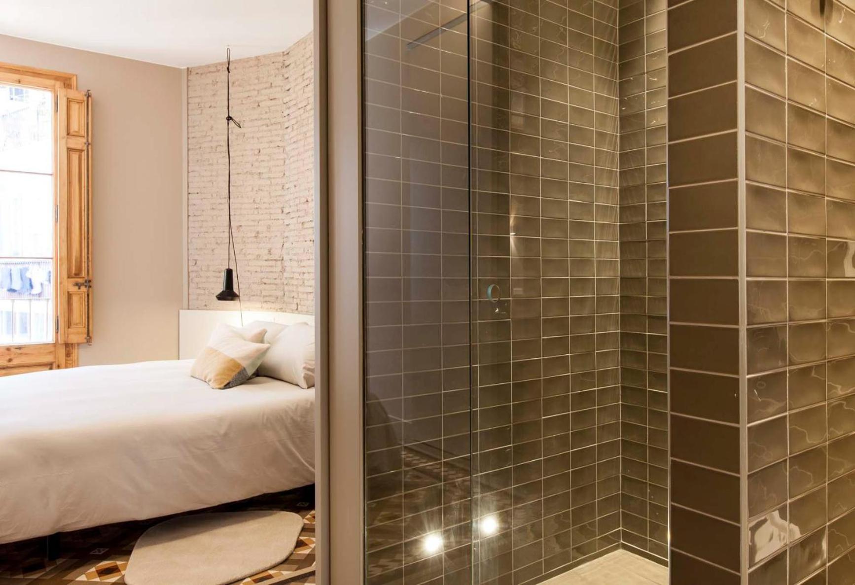 Deluxe Two-Bedroom with two bathrooms and inner courtyard view (II) photo 3