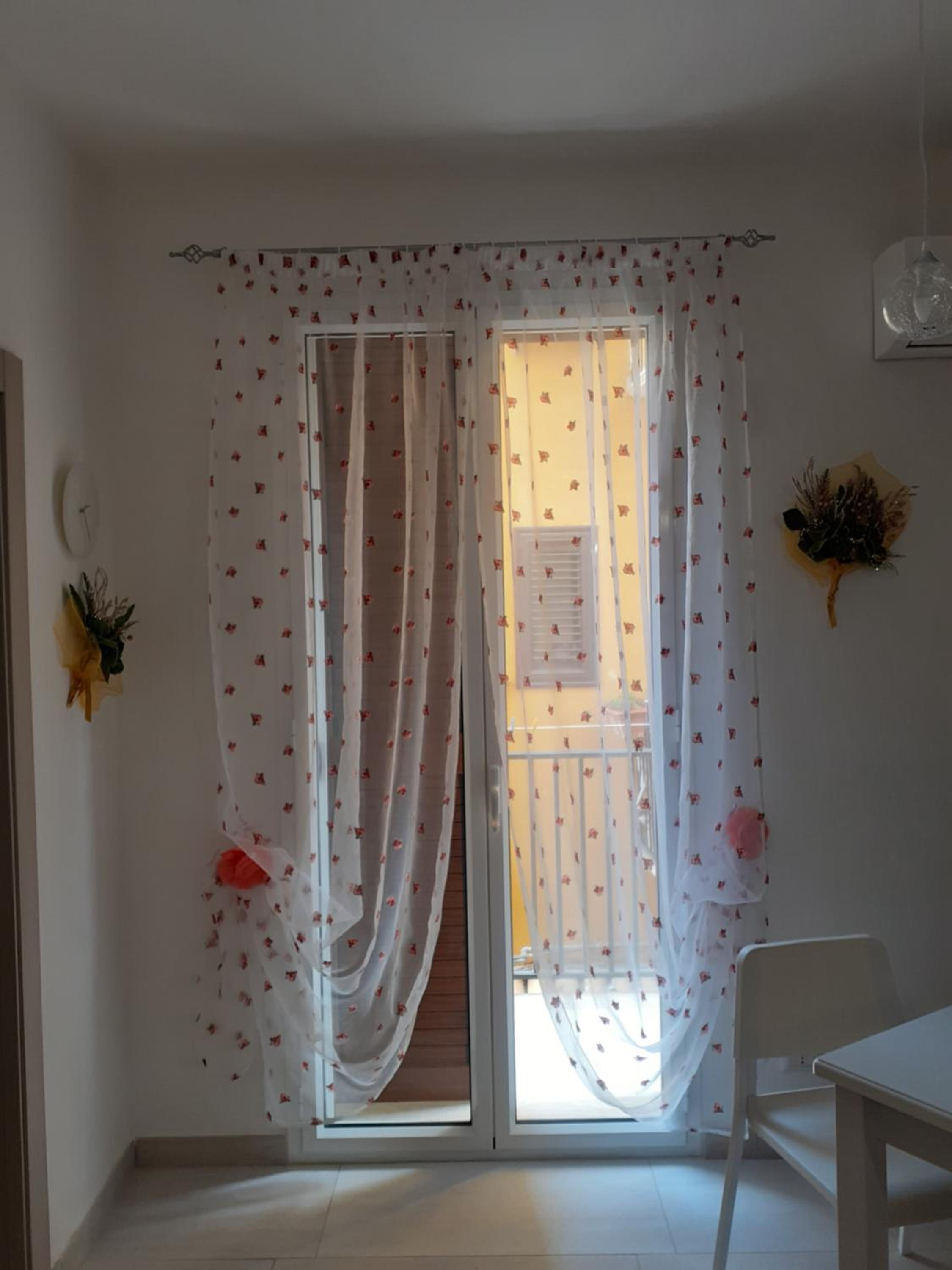 Studio Apartment with Balcony photo 1
