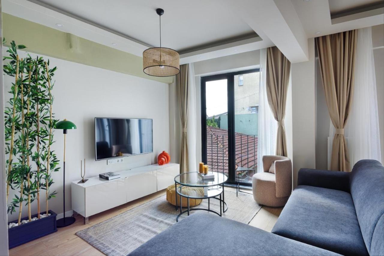 One-Bedroom Apartment with Balcony photo 3