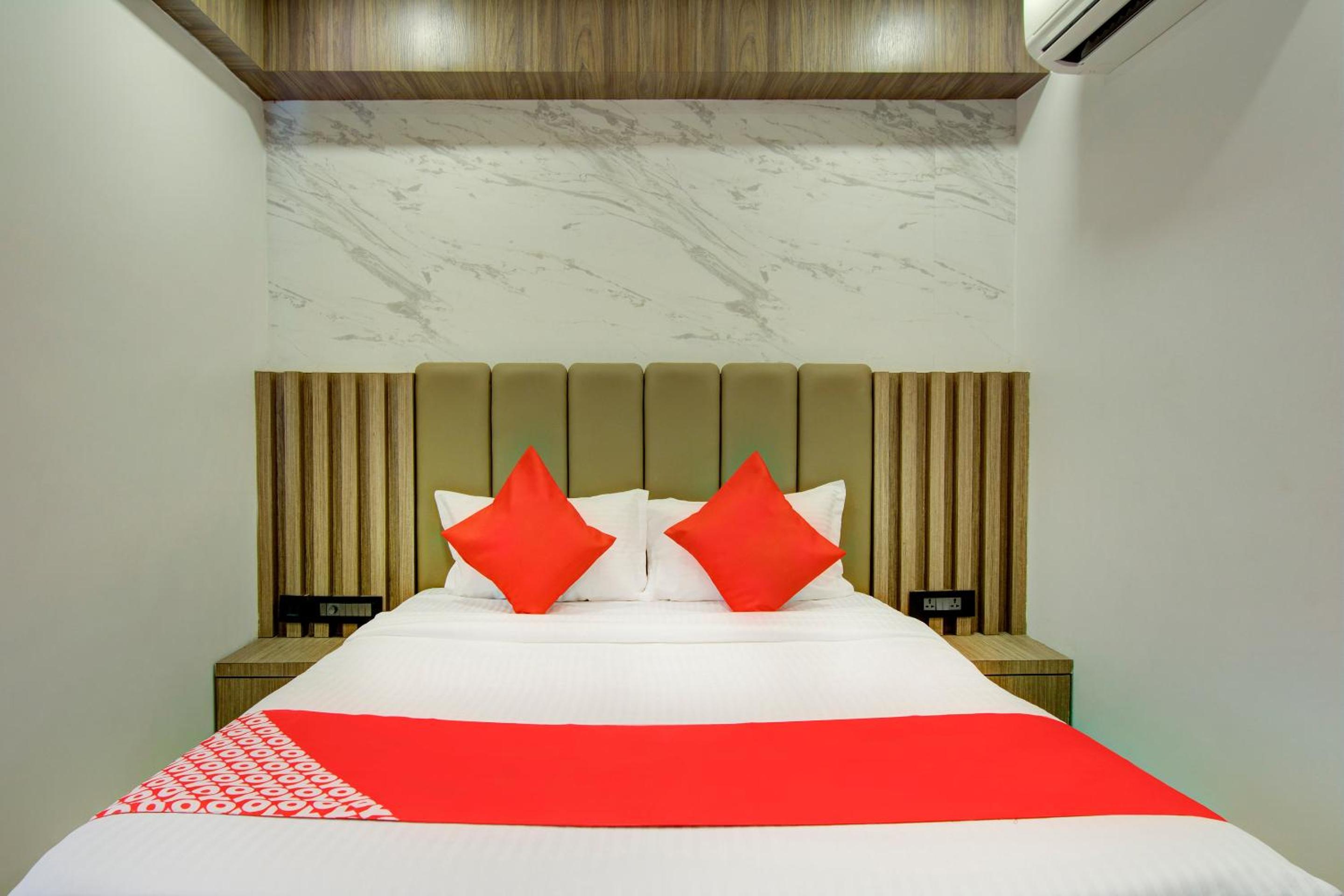 Deluxe Triple Room photo 3