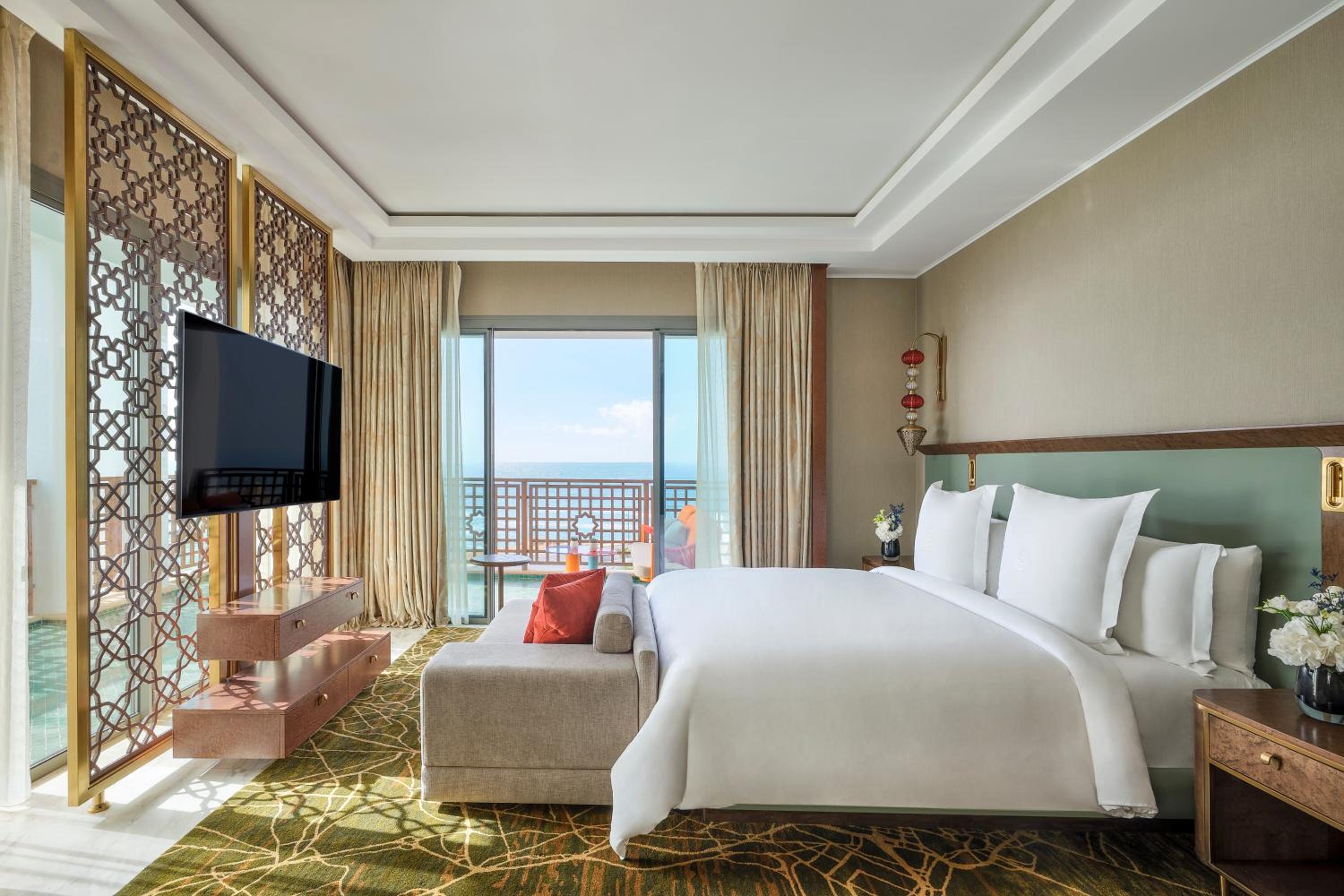 Luxury Ocean view Suite