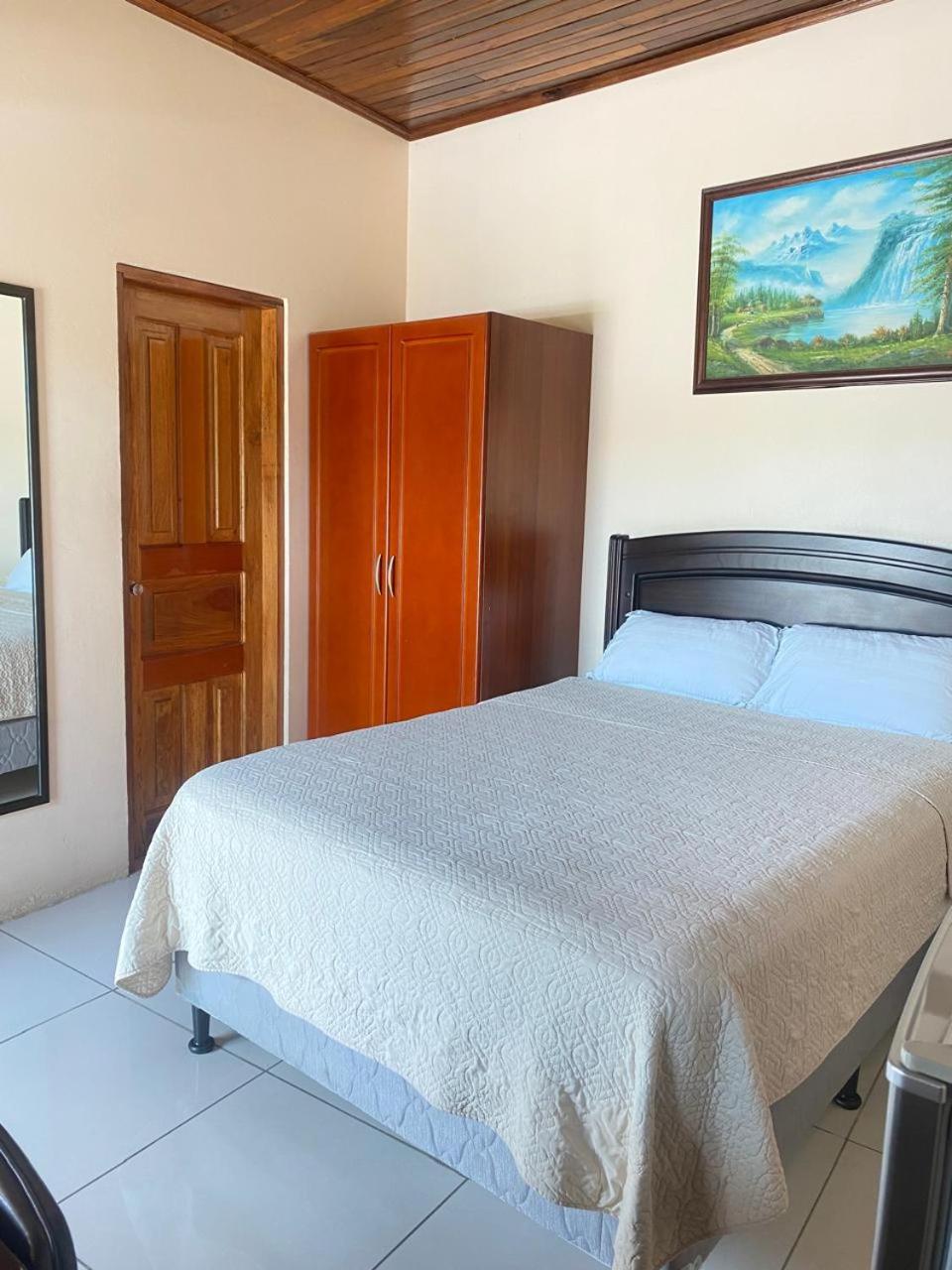 Standard Single Room photo 3
