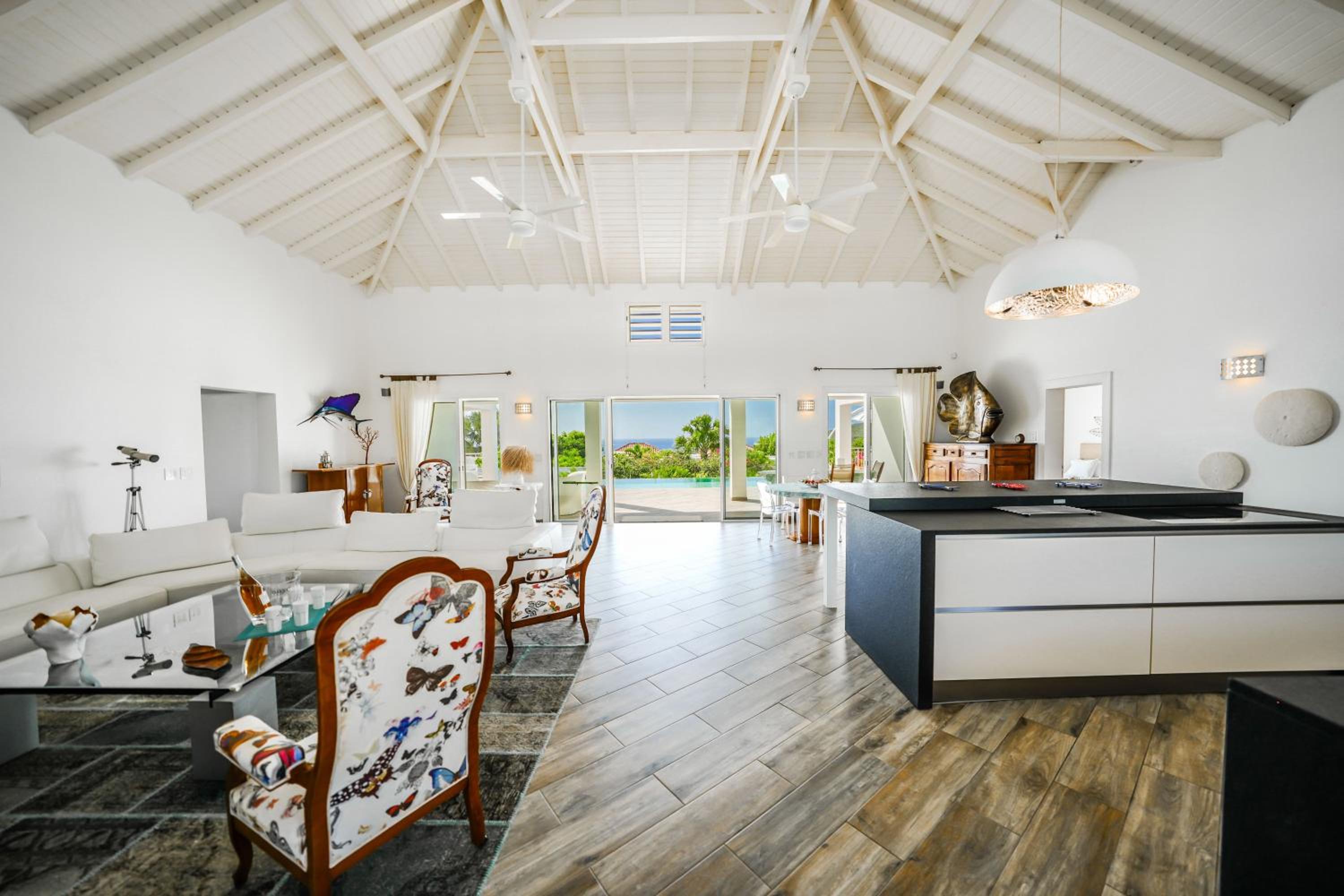 Villa photo 1
