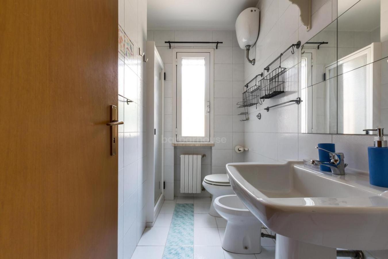One-Bedroom House photo 2