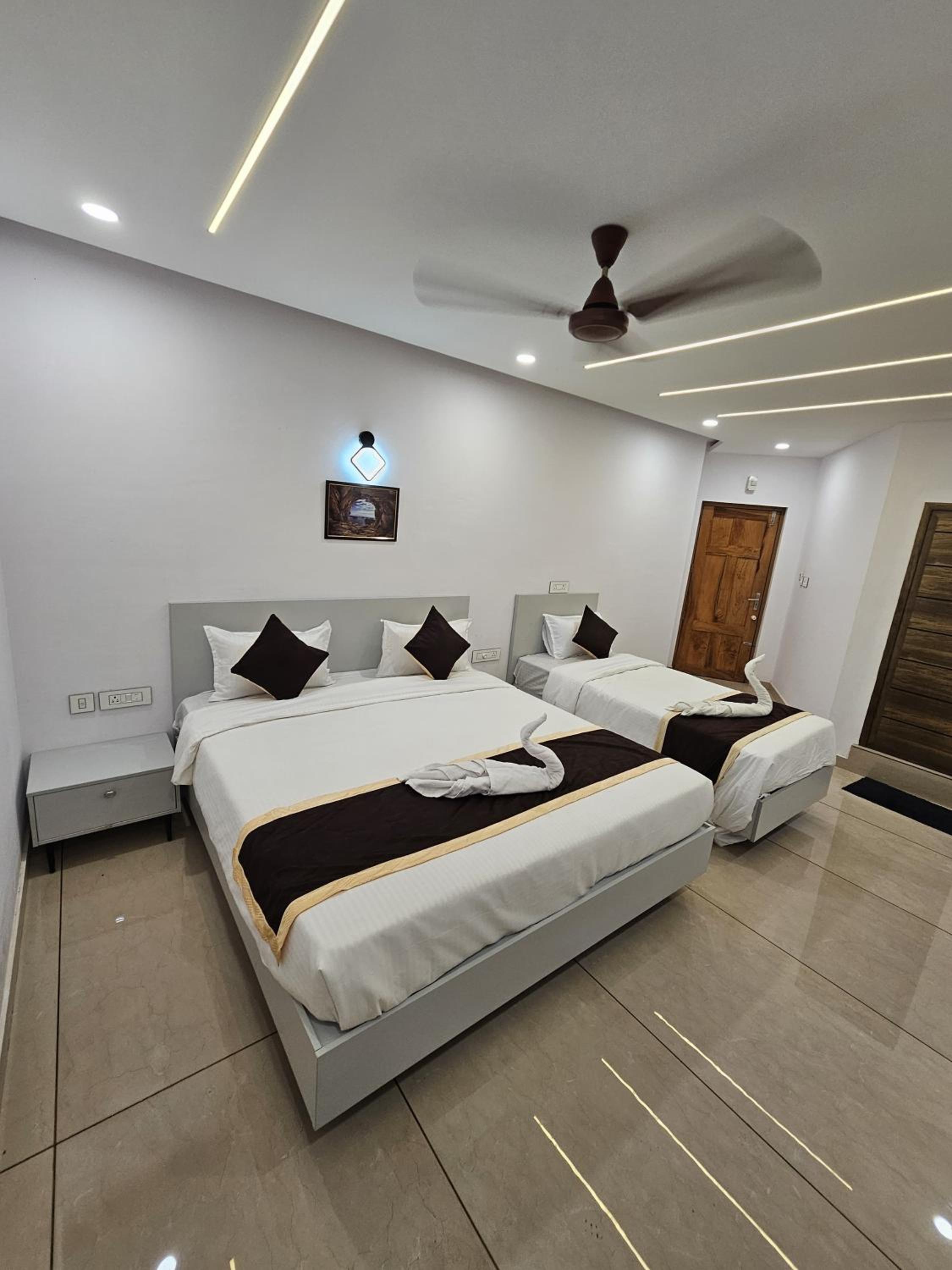 Superior Triple Room photo 3