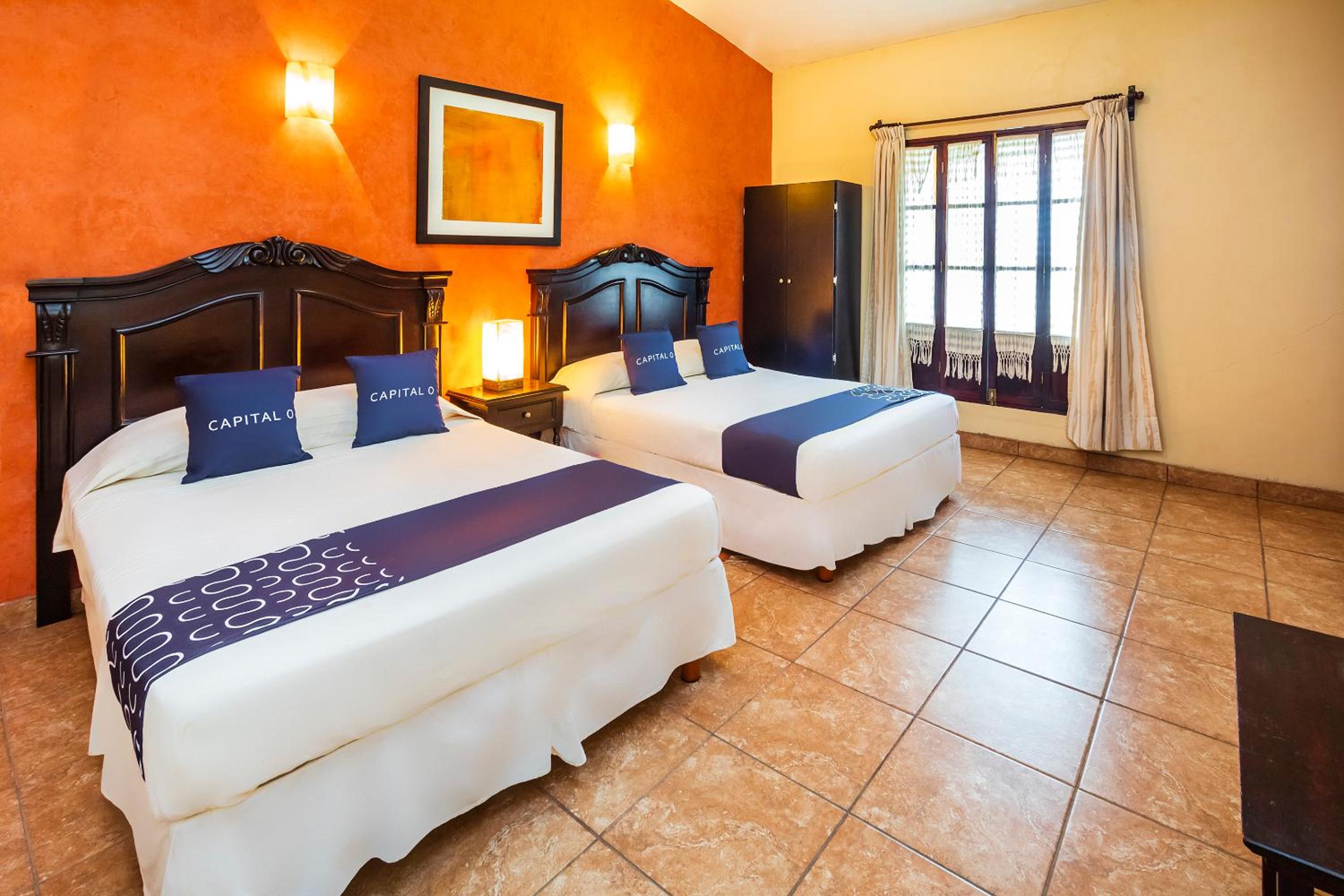 Twin Room - Photo 2