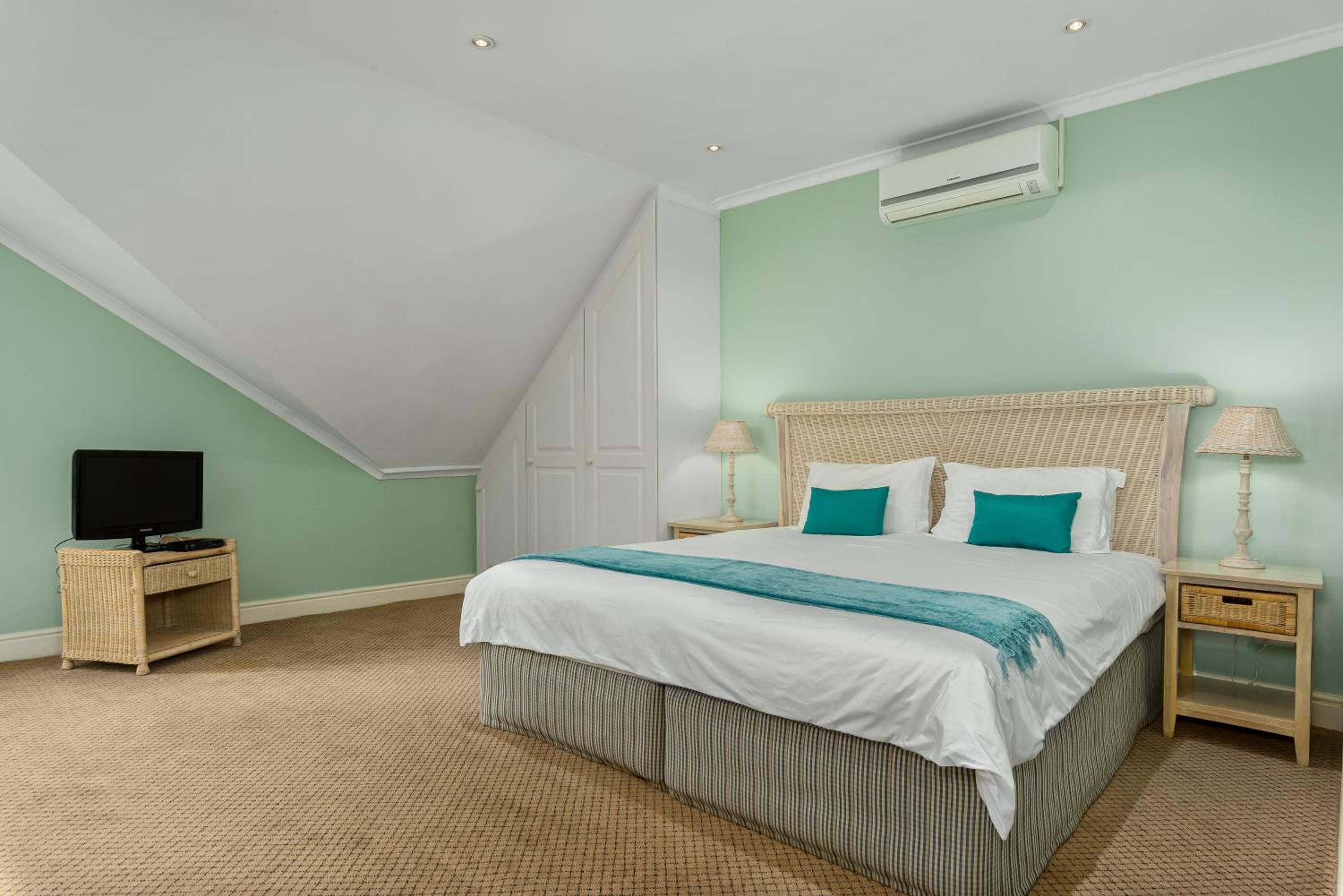 Superior Double Room - Photo 2