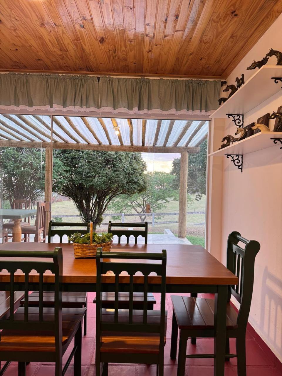 Three-Bedroom Vacation Home  photo 3