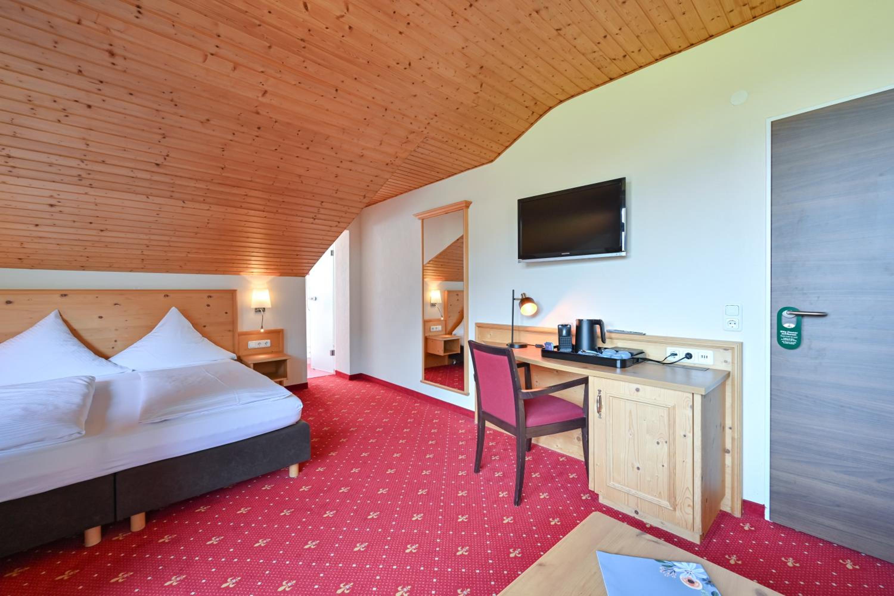Superior Double Room - Photo 9