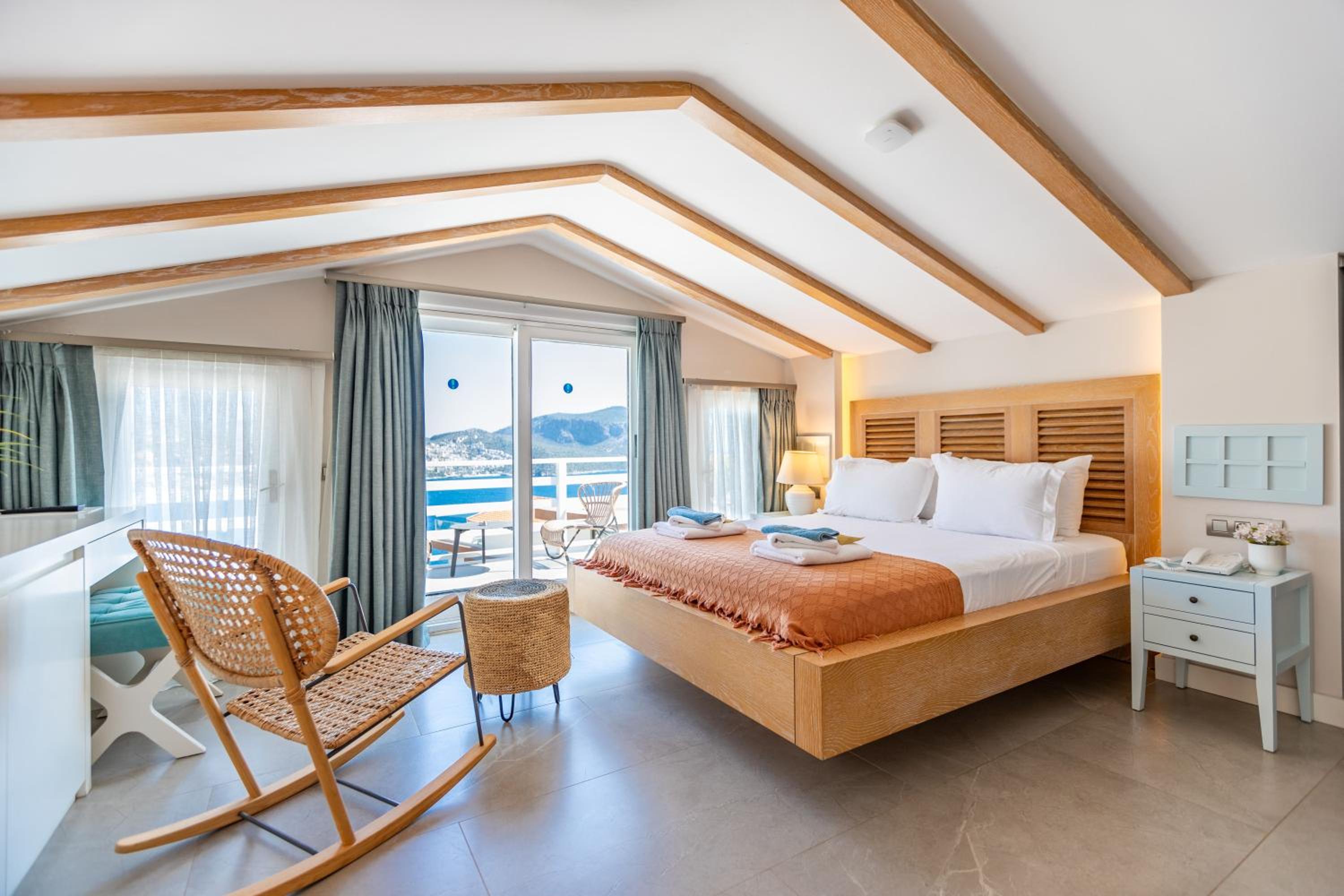 Suite with Hot Tub