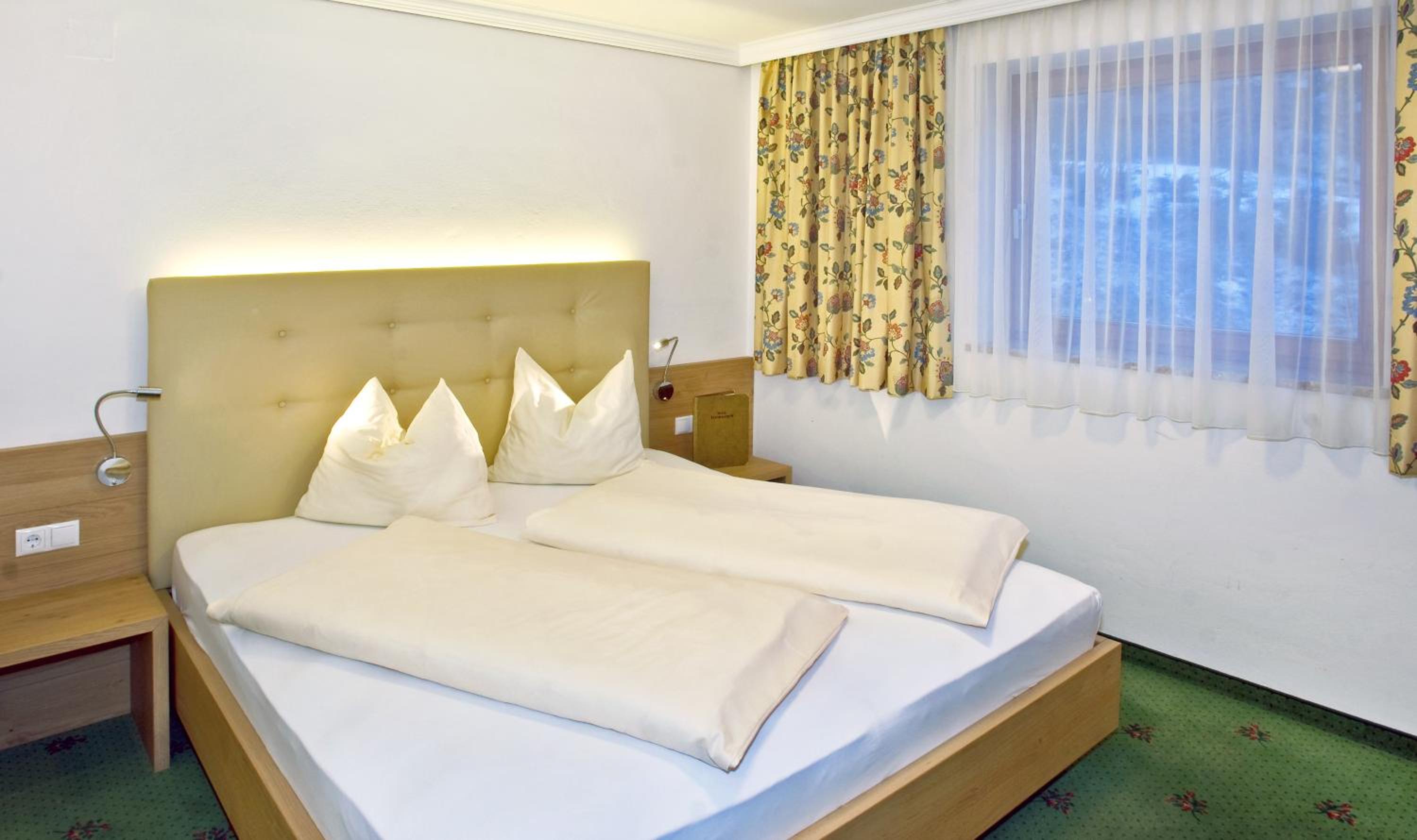 Double Room - Photo 2